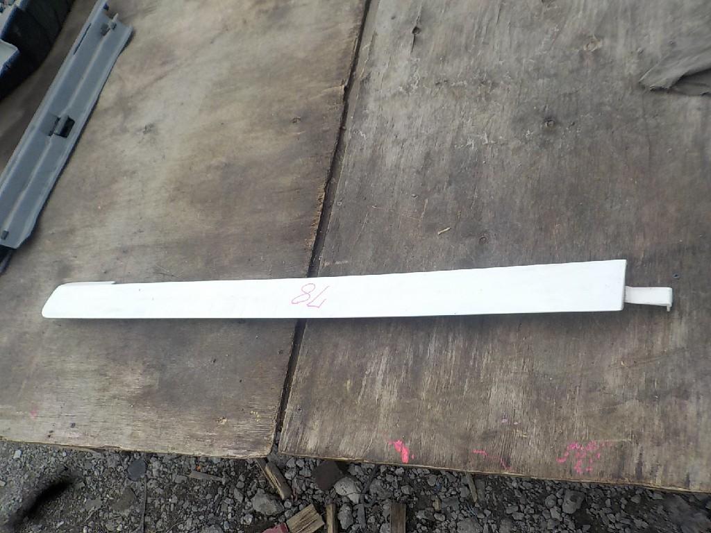 Накладка на крыло левая задняя NISSAN ELGRAND NE51 VQ35-DE 76827-WL110 1 ракурс