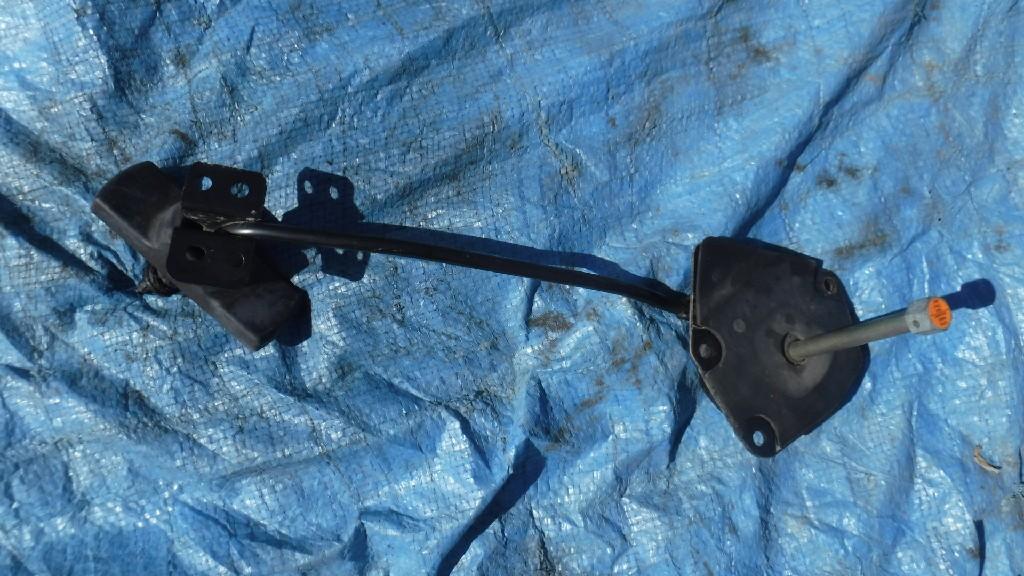 Держатель запаски ACURA MDX YD1 J35A - 2 ракурс Держатель запаски ACURA MDX YD1 J35A - 2 ракурс