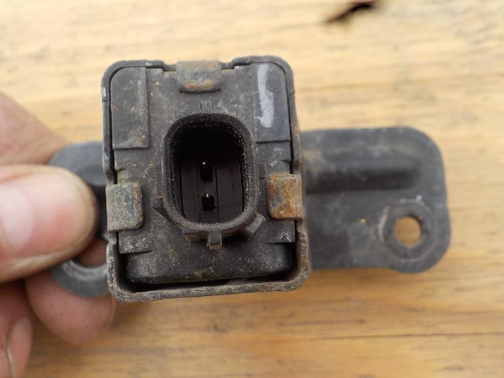 Датчик airbag правый передний NISSAN ELGRAND NE51 VQ35-DE 98582-WL000 1 ракурс