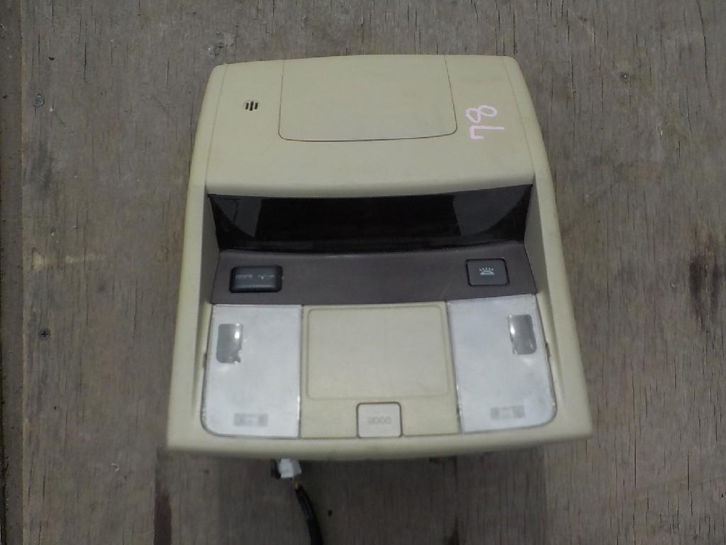 Светильник салона NISSAN ELGRAND NE51 VQ35-DE - 1 ракурс