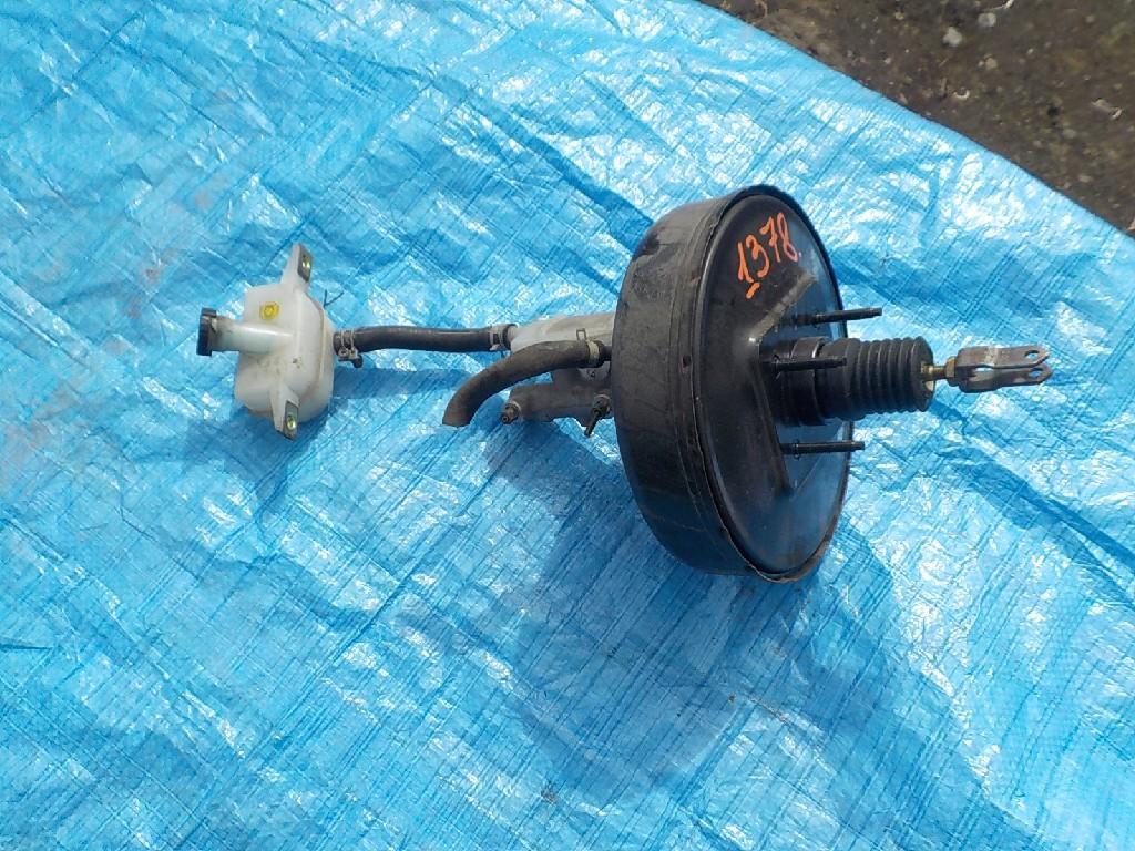 Главный тормозной цилиндр NISSAN ELGRAND NE51 VQ35-DE 46010-WL025 2 ракурс