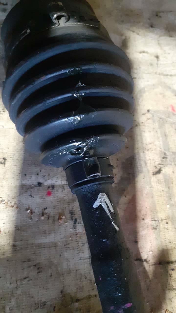 Привод левый передний MITSUBISHI I HA1W 3B20 2 ракурс