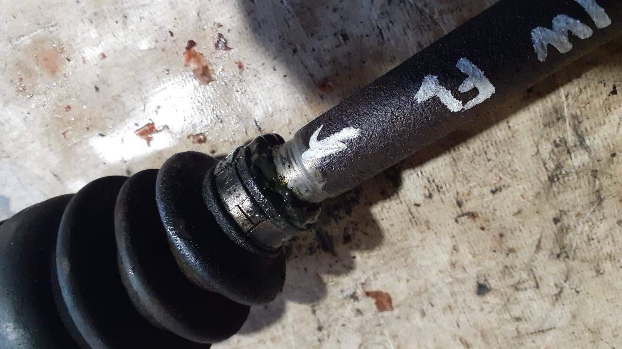 Привод левый передний MITSUBISHI I HA1W 3B20 3 ракурс