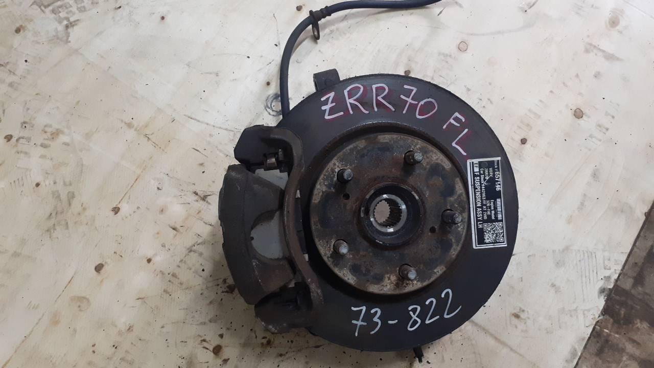 Ступица левая передняя  TOYOTA VOXY ZRR70 3ZRFAE 1 ракурс
