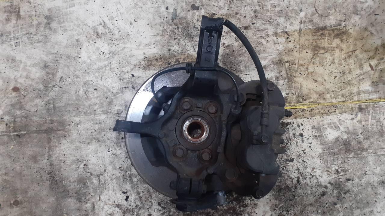 Ступица левая передняя  NISSAN SERENA C26 MR20DD 1 ракурс