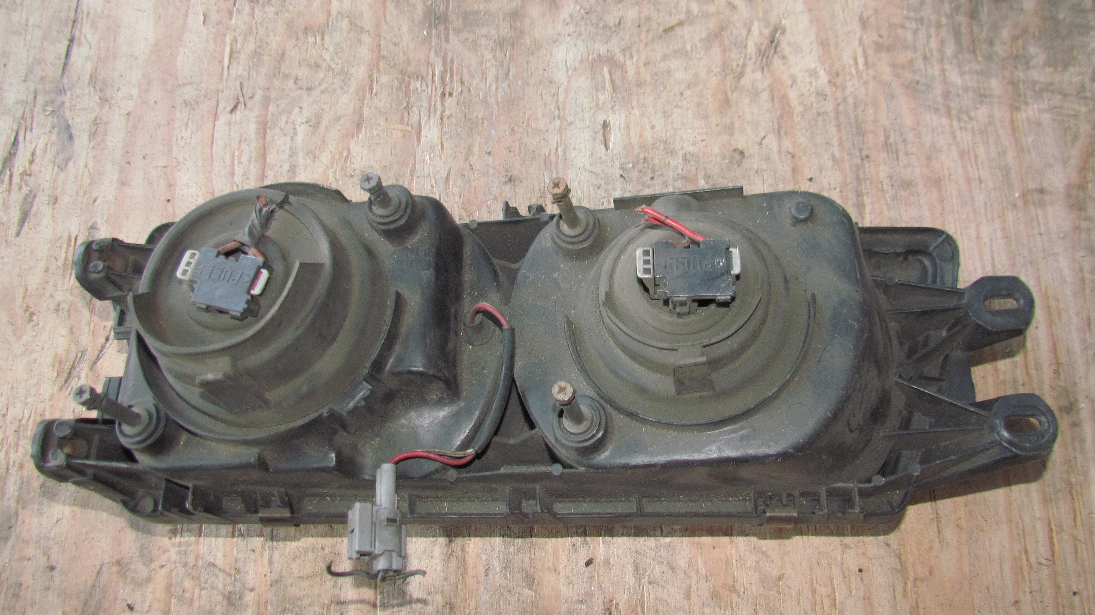 Фара правая передняя MITSUBISHI GALANT E34A * 2 ракурс