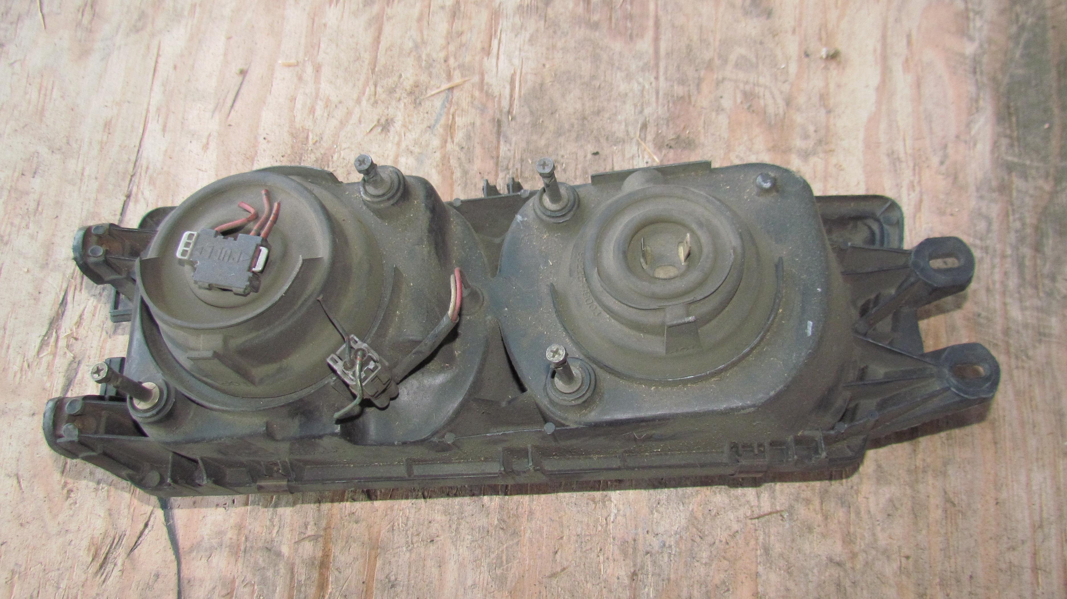 Фара правая передняя MITSUBISHI GALANT E34A * 2 ракурс