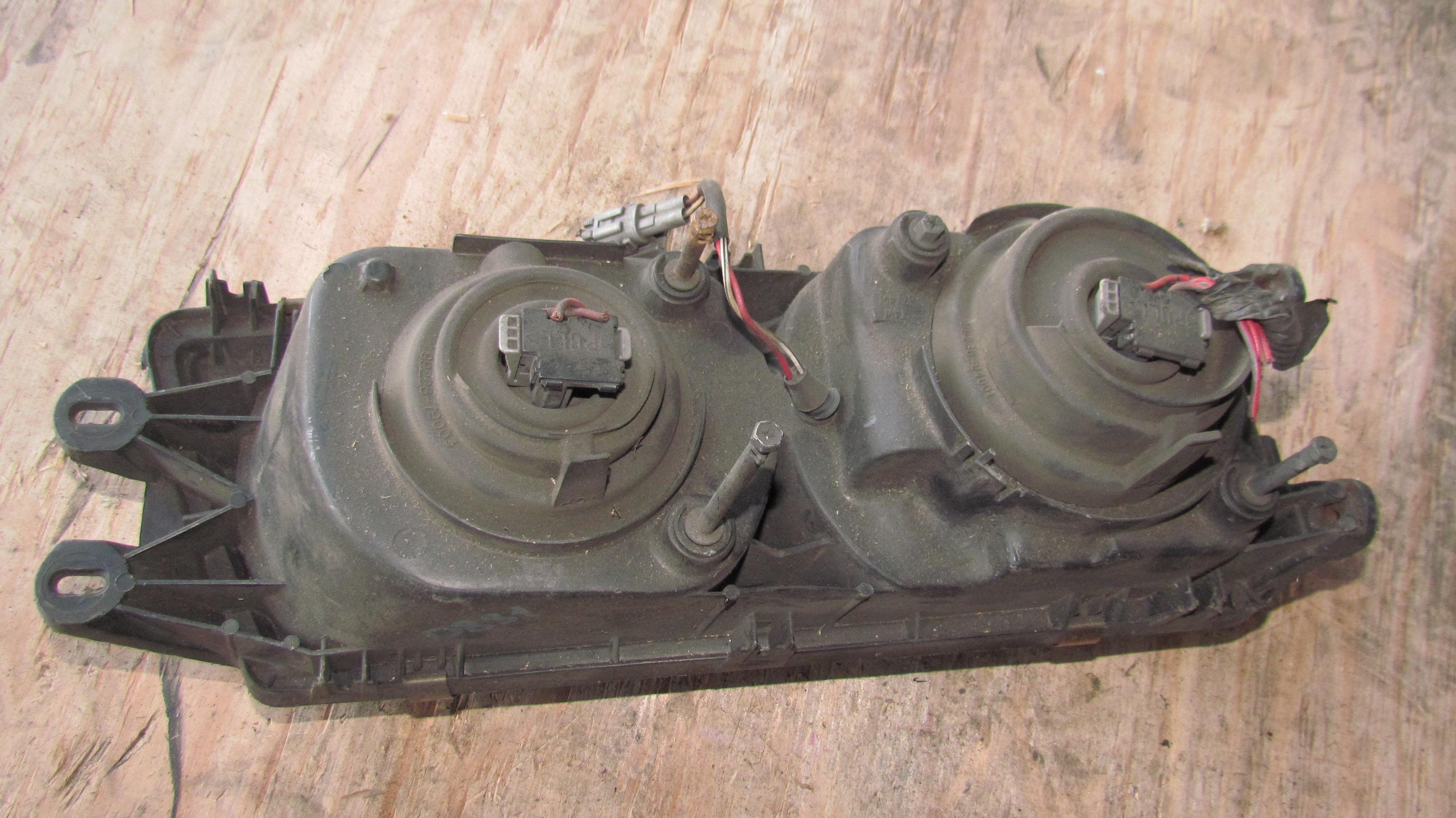 Фара левая передняя MITSUBISHI GALANT E34A * 2 ракурс