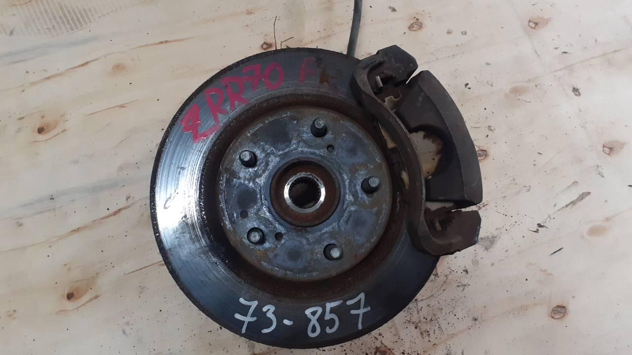 Ступица правая передняя  TOYOTA VOXY ZRR70 3ZRFAE 1 ракурс