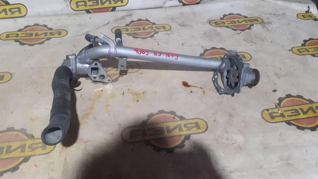 Помпа MITSUBISHI GRANDIS NA4W 4G69 4 ракурс