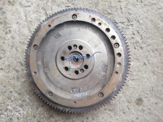 Маховик MITSUBISHI PAJERO IO H66W, H67W, H76W, H77W 4G93 - 1 ракурс Маховик MITSUBISHI PAJERO IO H66W, H67W, H76W, H77W 4G93 - 1 ракурс