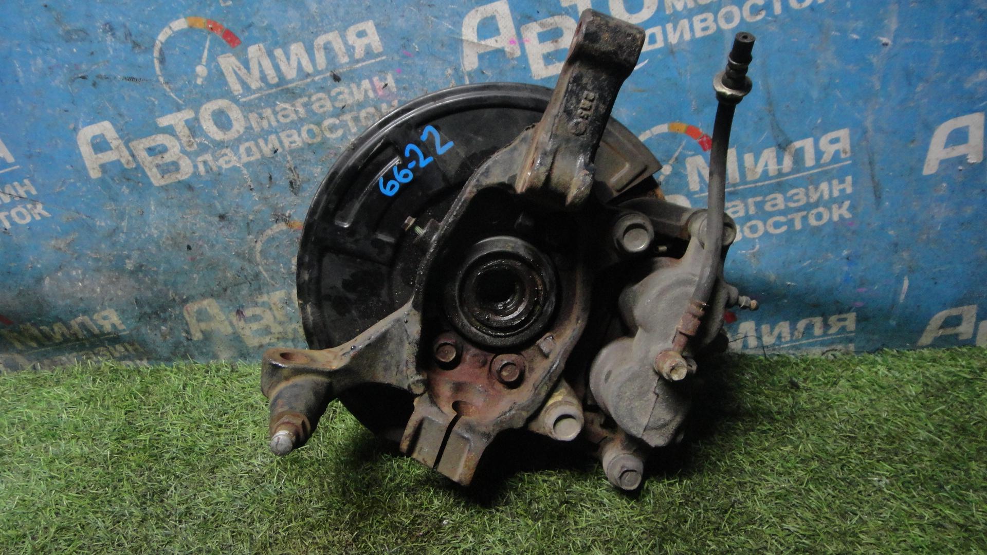 Ступица левая передняя NISSAN ELGRAND TE52 QR25DE 2 ракурс