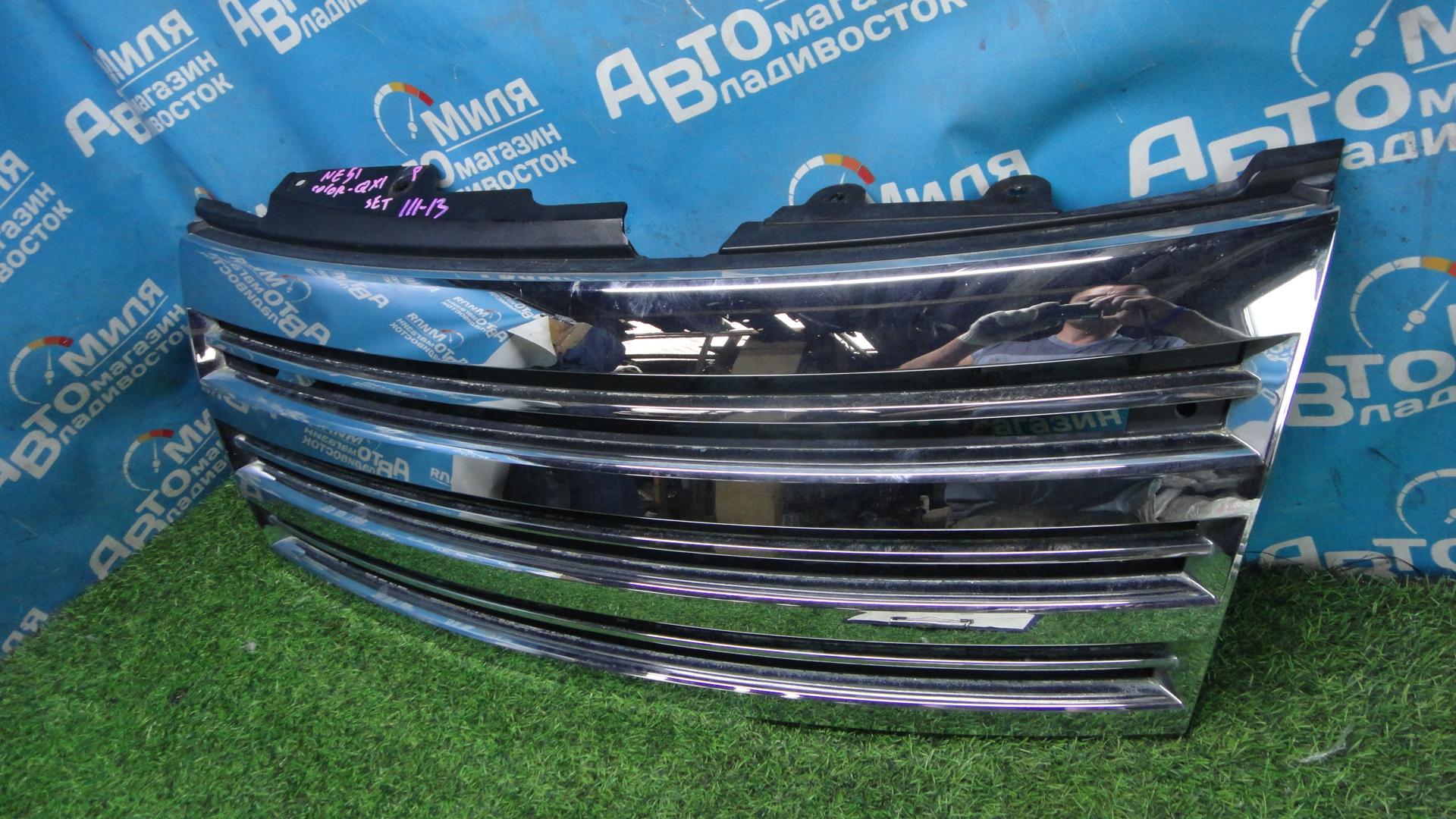 Решетка радиатора NISSAN ELGRAND E51 <> 62310-1A511 2 ракурс