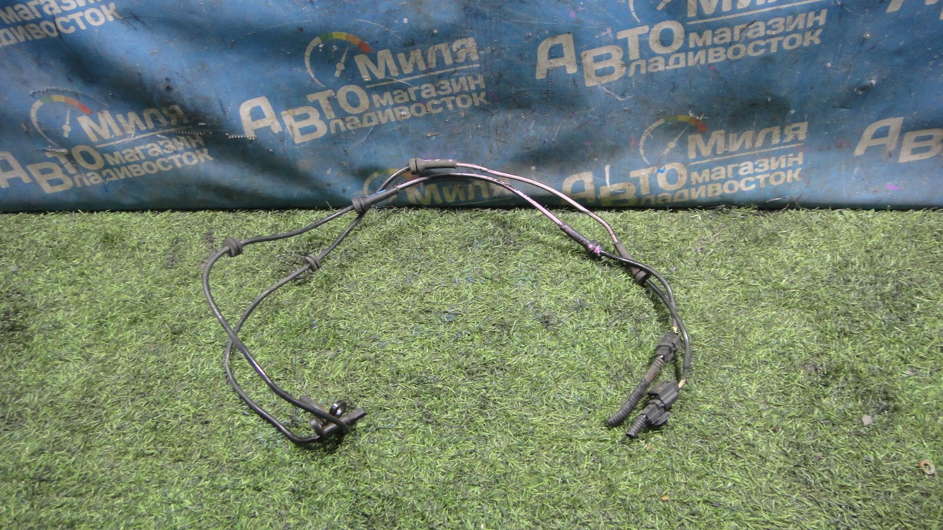 Датчик abs правый передний NISSAN ELGRAND TE52 QR25DE 1 ракурс