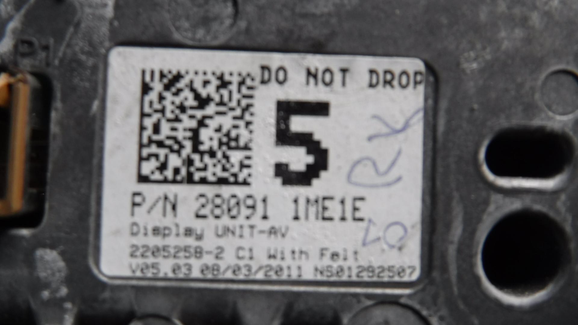 Монитор NISSAN ELGRAND TE52, PE52, PNE52, TNE52 280911ME1E 3 ракурс