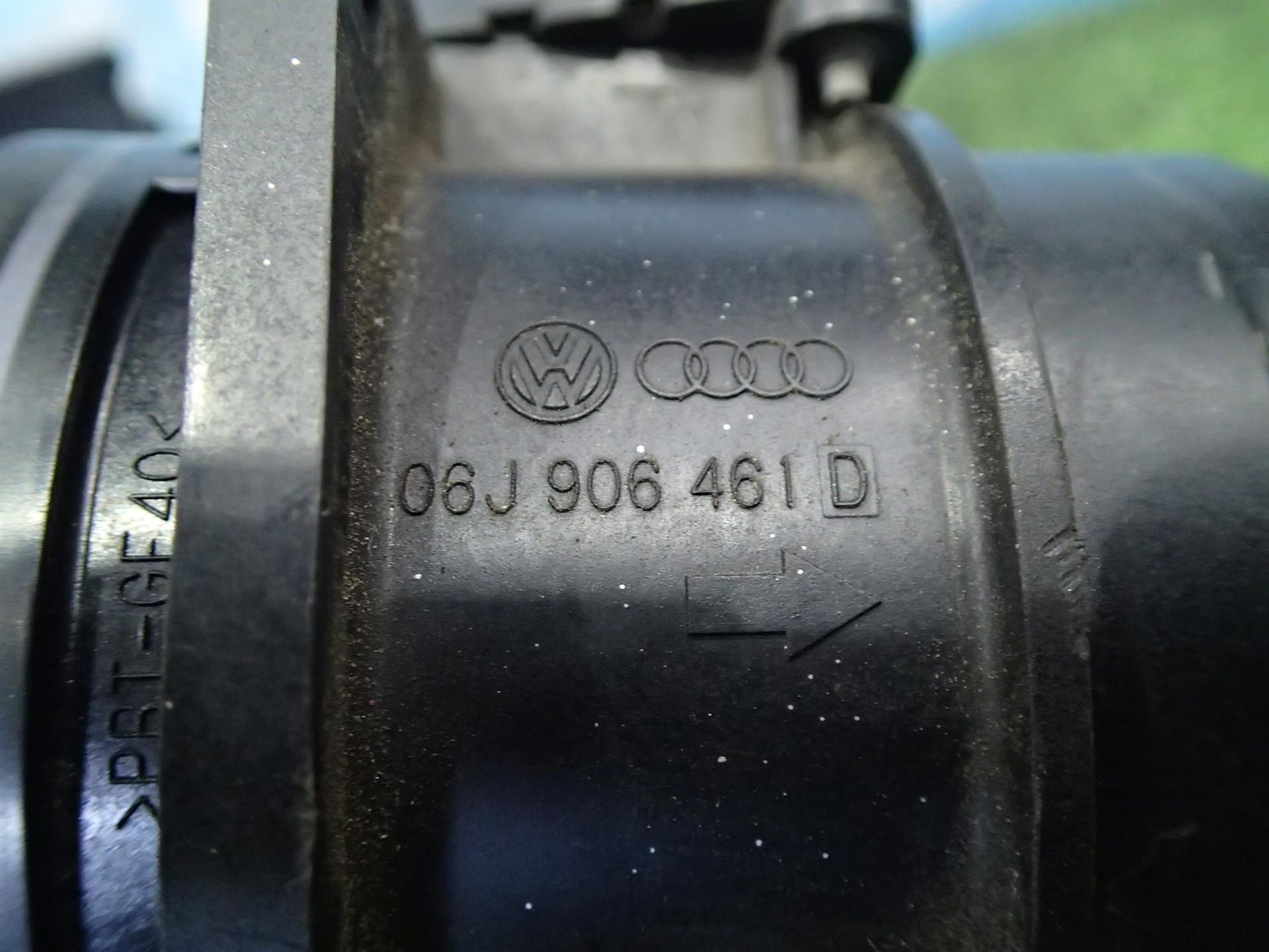 Датчик расхода воздуха AUDI A4 8K2 CDNC 06J 906 461 D 4 ракурс
