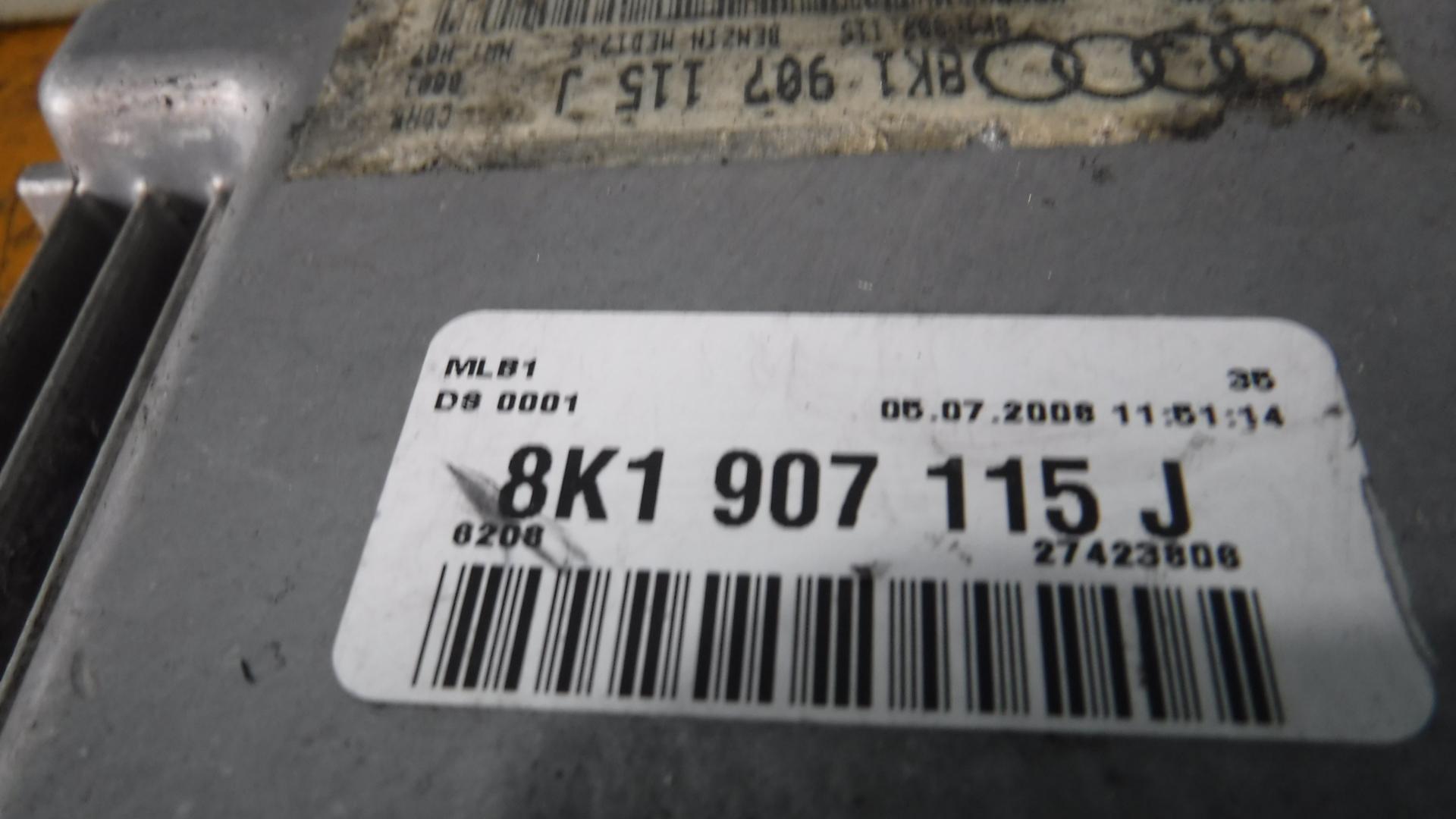 Блок efi AUDI A4 8K5 CDHB 8K1907115J 3 ракурс