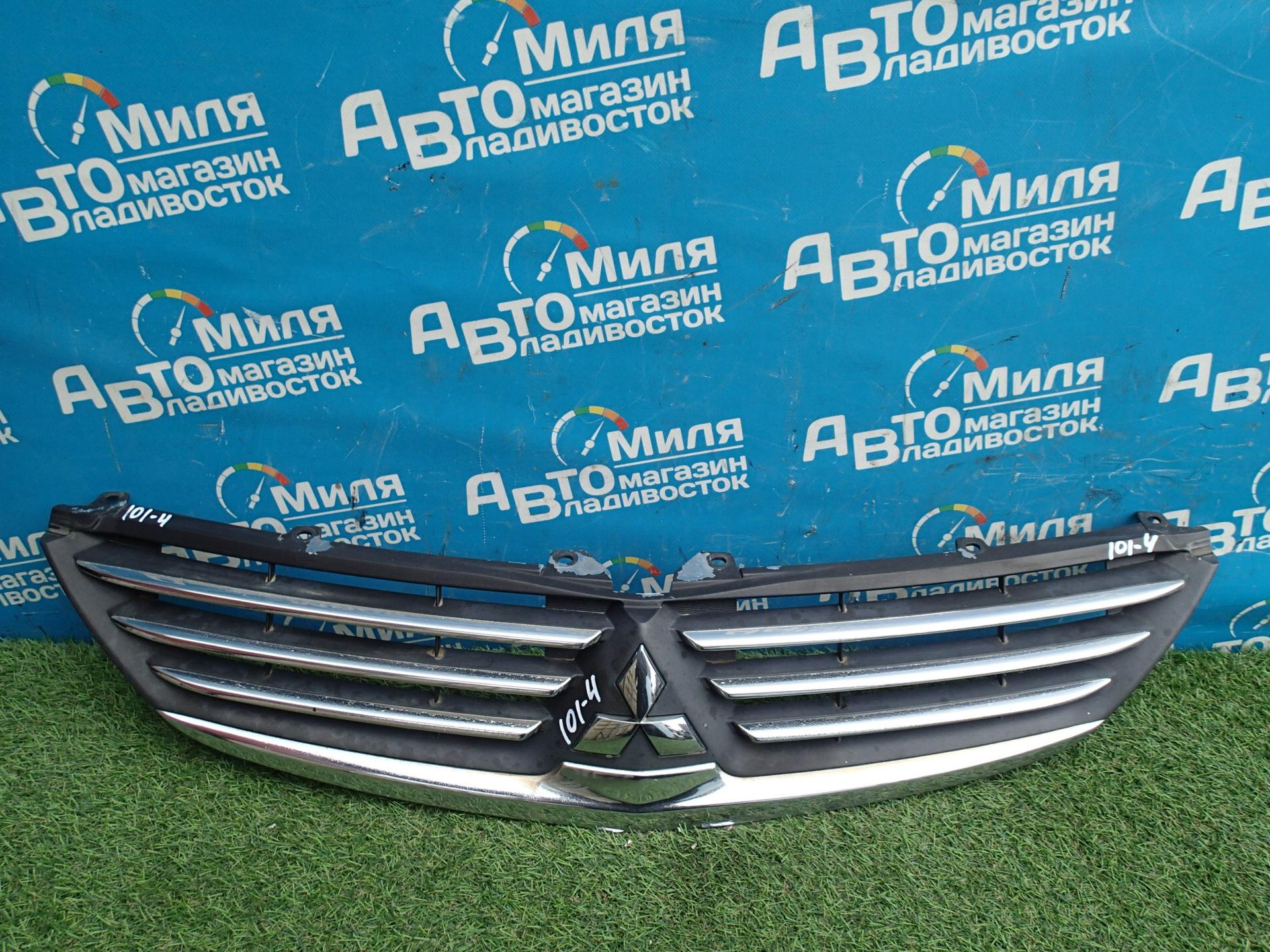 Решетка радиатора MITSUBISHI GRANDIS NA4W <> 1 ракурс