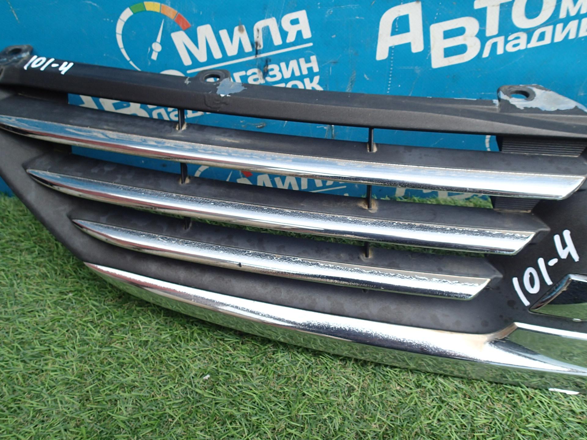 Решетка радиатора MITSUBISHI GRANDIS NA4W <> 2 ракурс