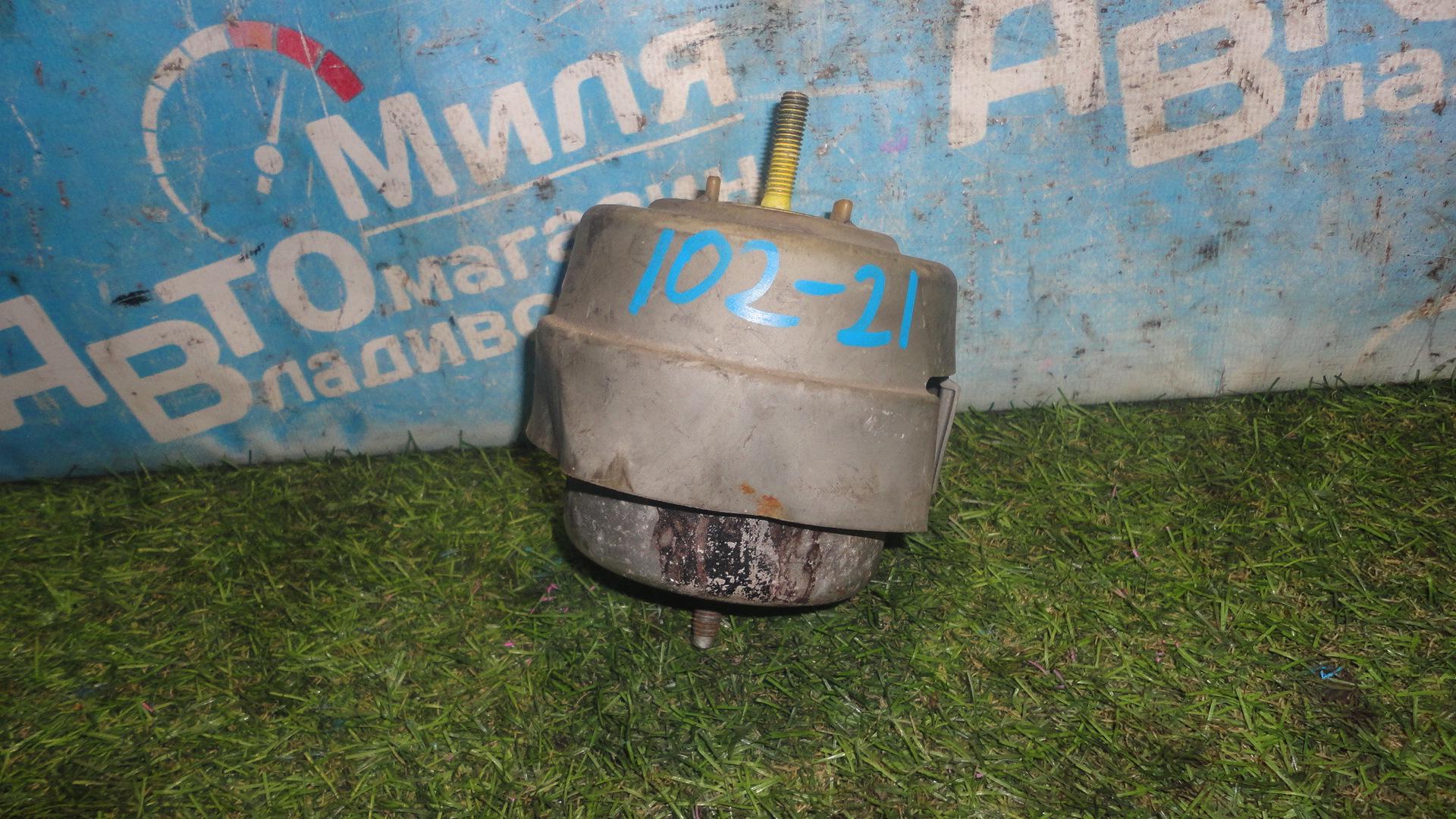Подушка двигателя правая передняя  AUDI A4 8E ALT ,8E0199382 1 ракурс