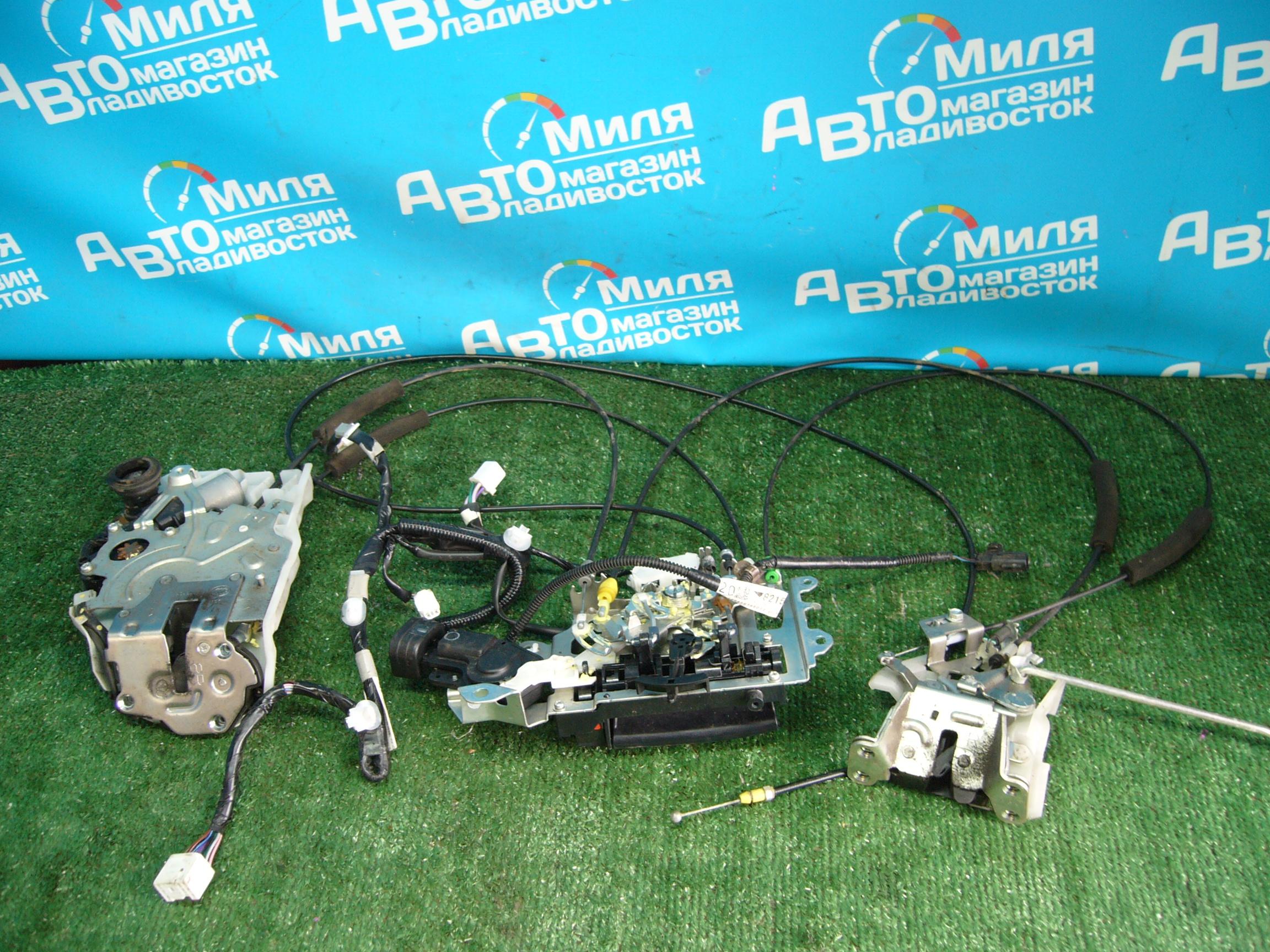 Замок двери правый задний TOYOTA SIENTA NHP170G, NCP175G, NSP170G, NSP172G 5 ракурс Замок двери правый задний TOYOTA SIENTA NHP170G, NCP175G, NSP170G, NSP172G 5 ракурс