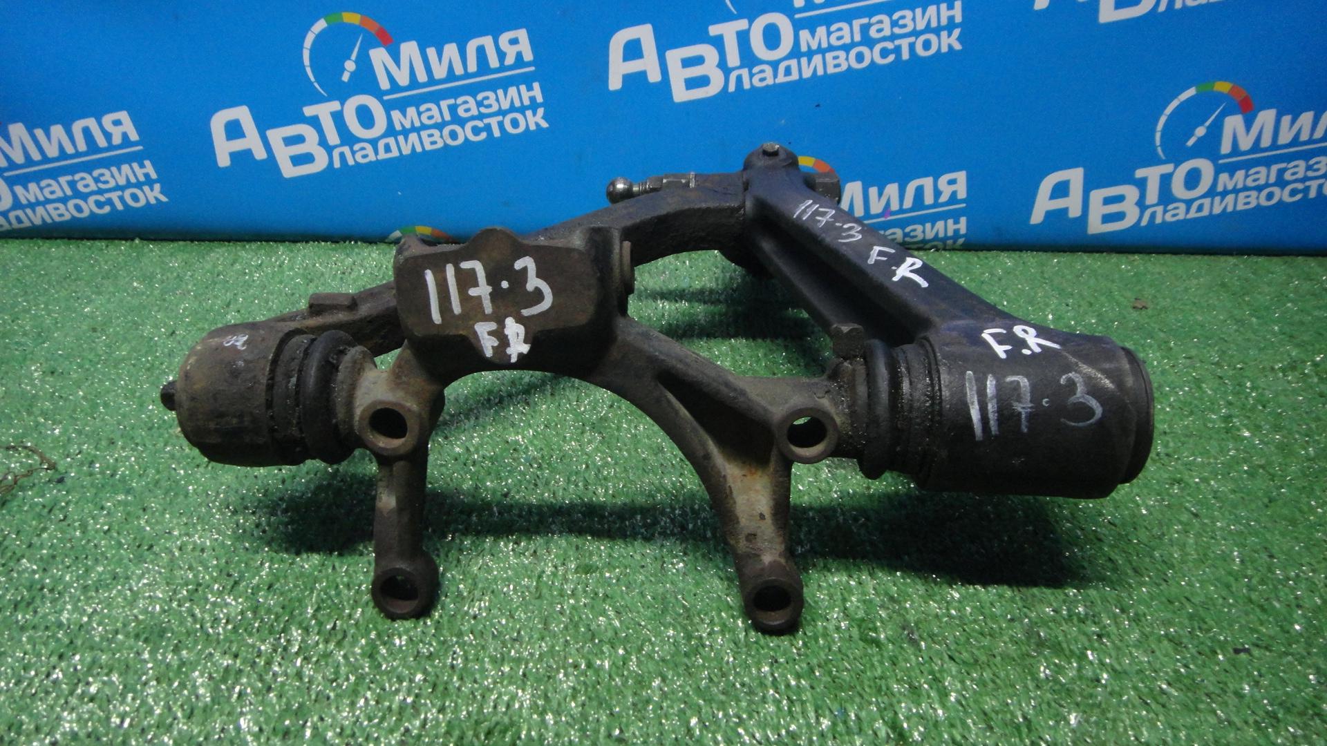 Рычаг правый передний верхний  TOYOTA MEGA CRUISER BXD10, BXD20, BXD30 15B-FT 1 ракурс