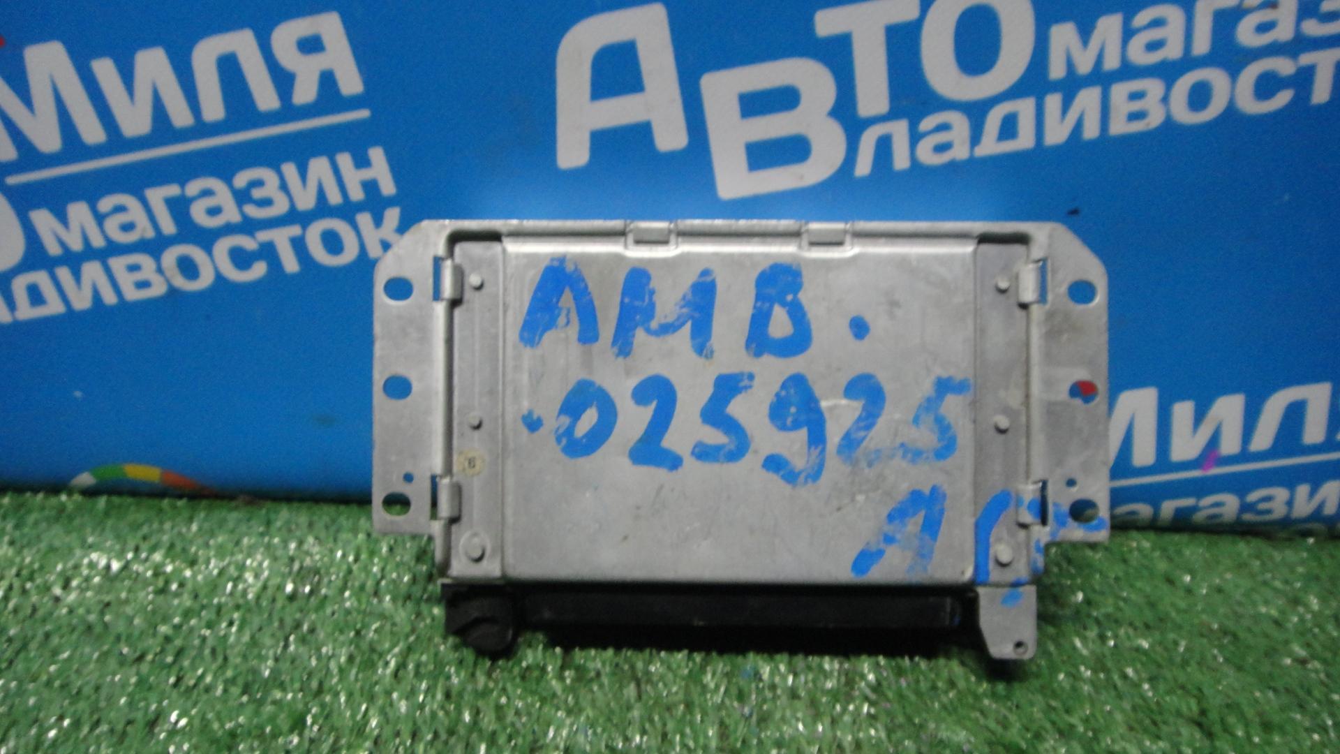 Блок управления акпп AUDI A4 8E AMB 8E0927156 3 ракурс Блок управления акпп AUDI A4 8E AMB 8E0927156 3 ракурс