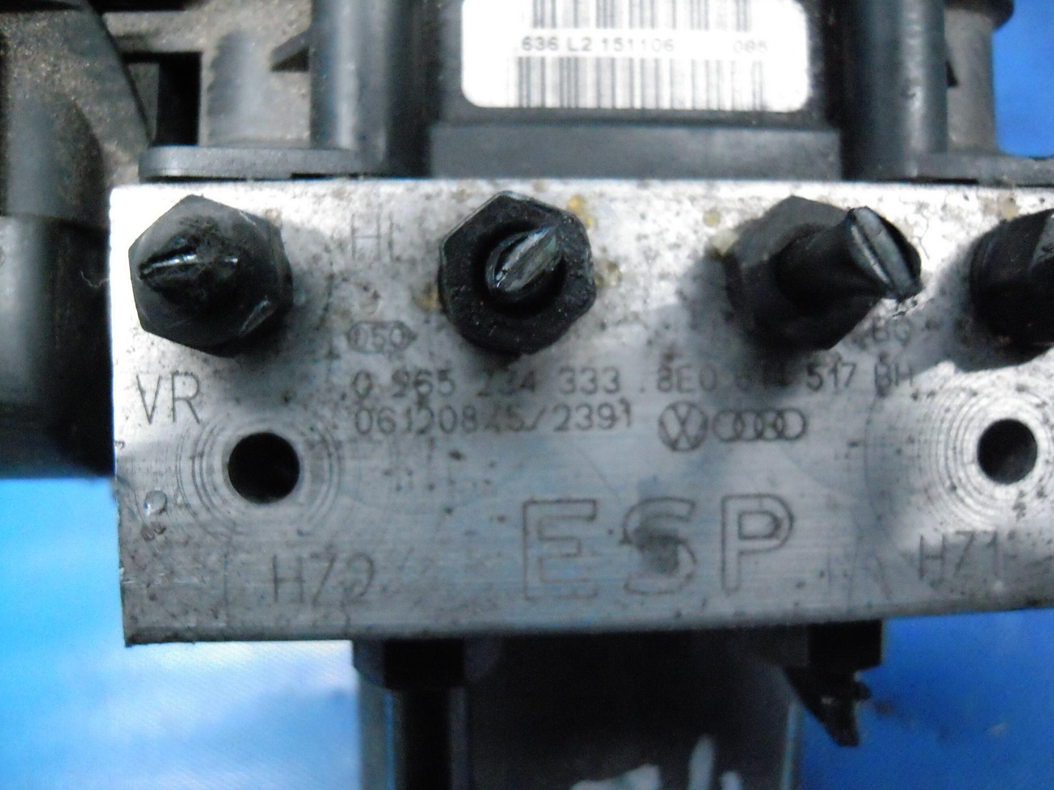 Блок abs AUDI A4 8E <> 8E0910517J014 3 ракурс