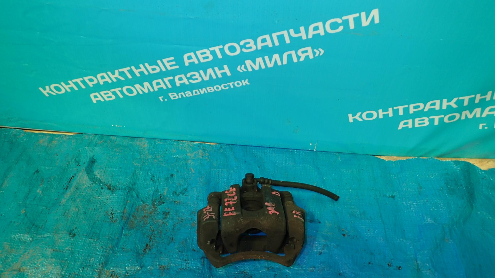 Суппорт правый передний нижний  MITSUBISHI CANTER FE72CE <> 1 ракурс
