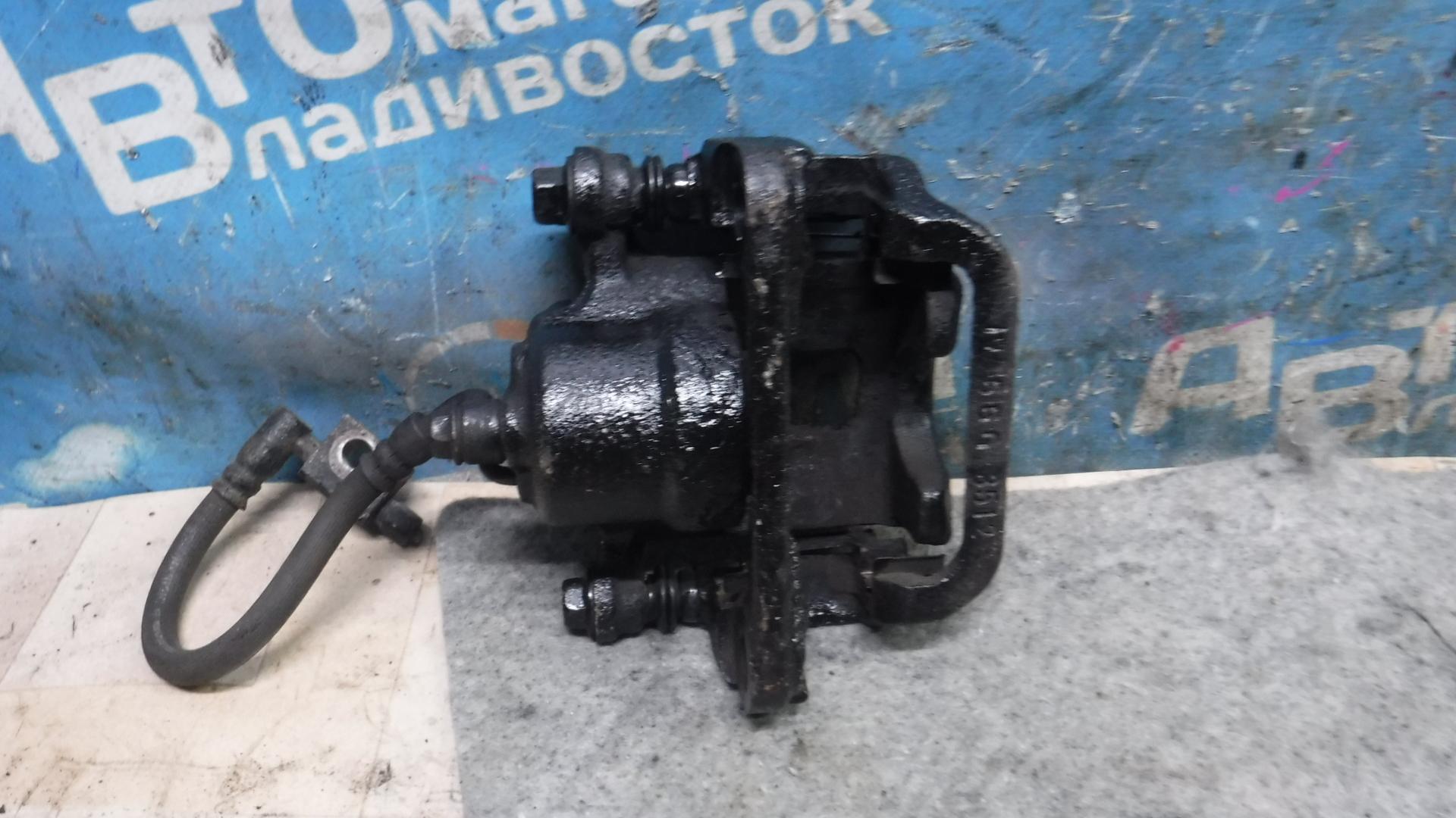 Суппорт правый задний NISSAN ELGRAND MNE51 <> 2 ракурс