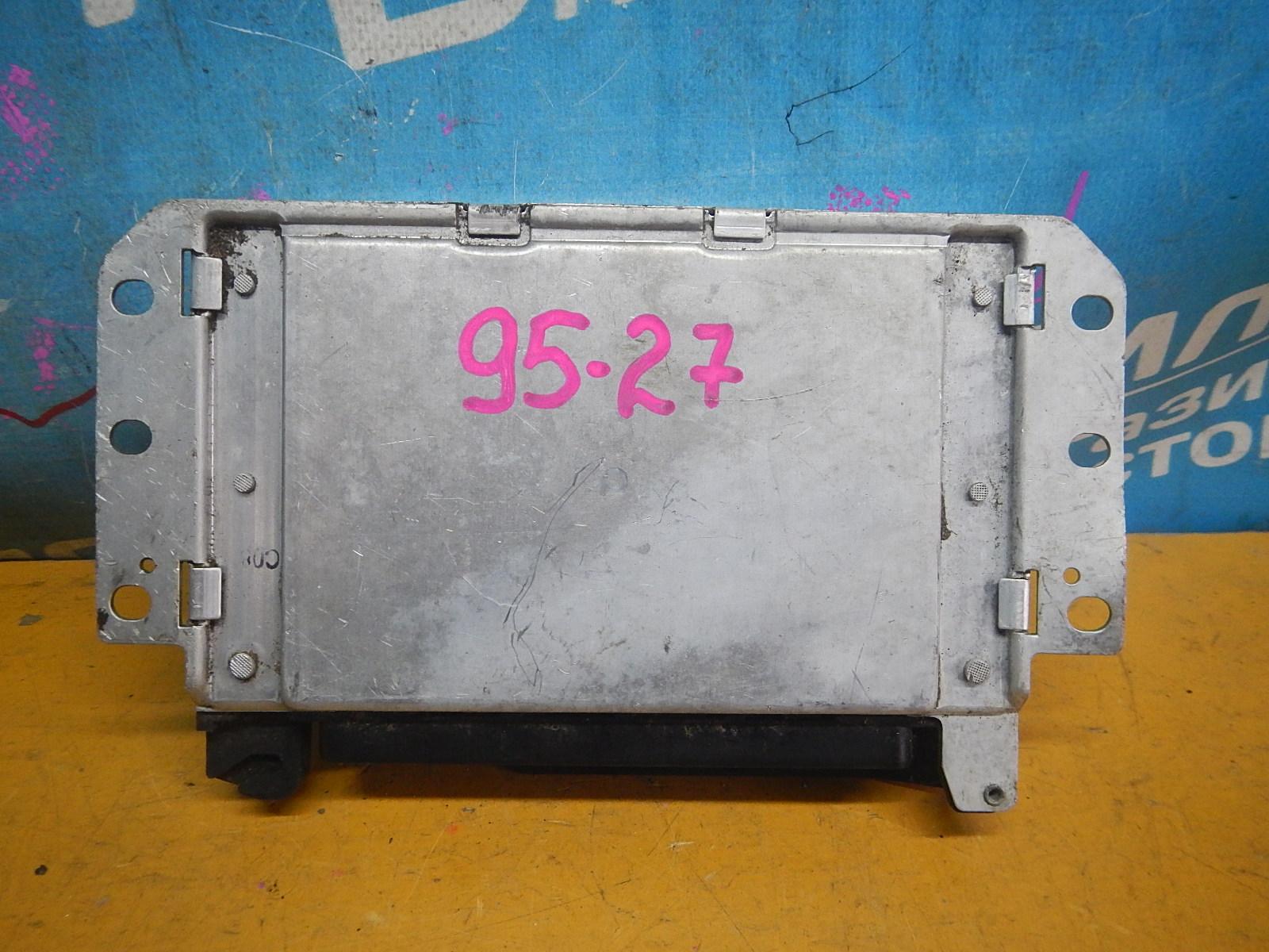Блок управления акпп AUDI A4 8E AMB 8E0927156T 3 ракурс Блок управления акпп AUDI A4 8E AMB 8E0927156T 3 ракурс