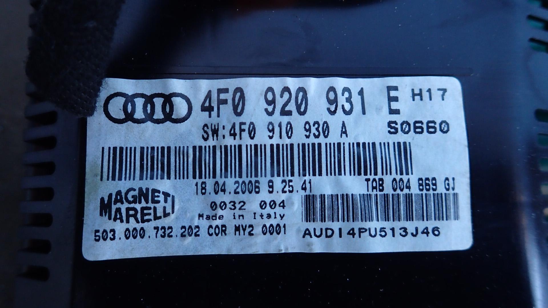 Спидометр AUDI A6 4F2 AUK 3 ракурс