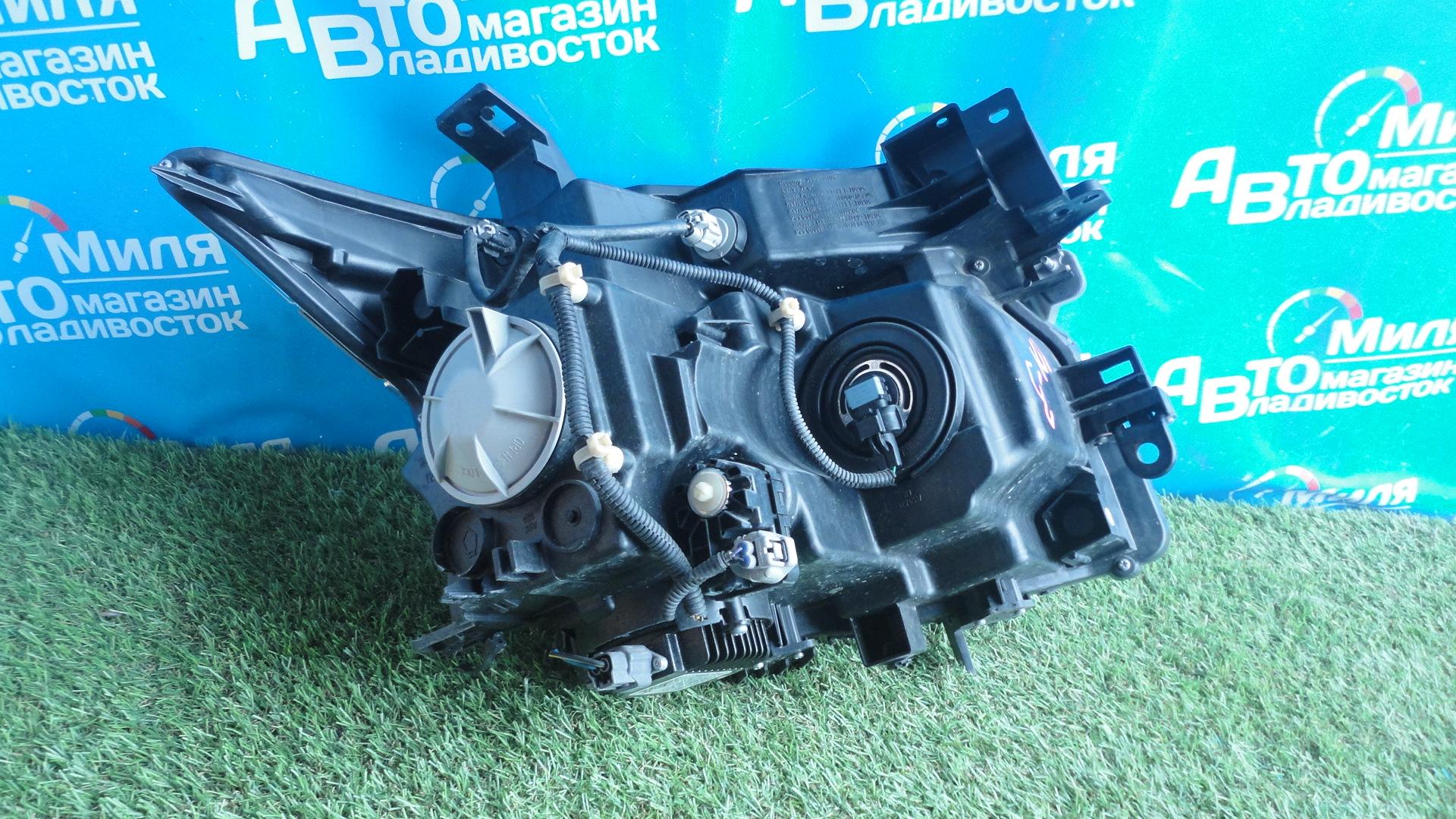 Фара левая NISSAN ELGRAND TE52, PE52, PNE52, TNE52 100-23008  XENON 3 ракурс