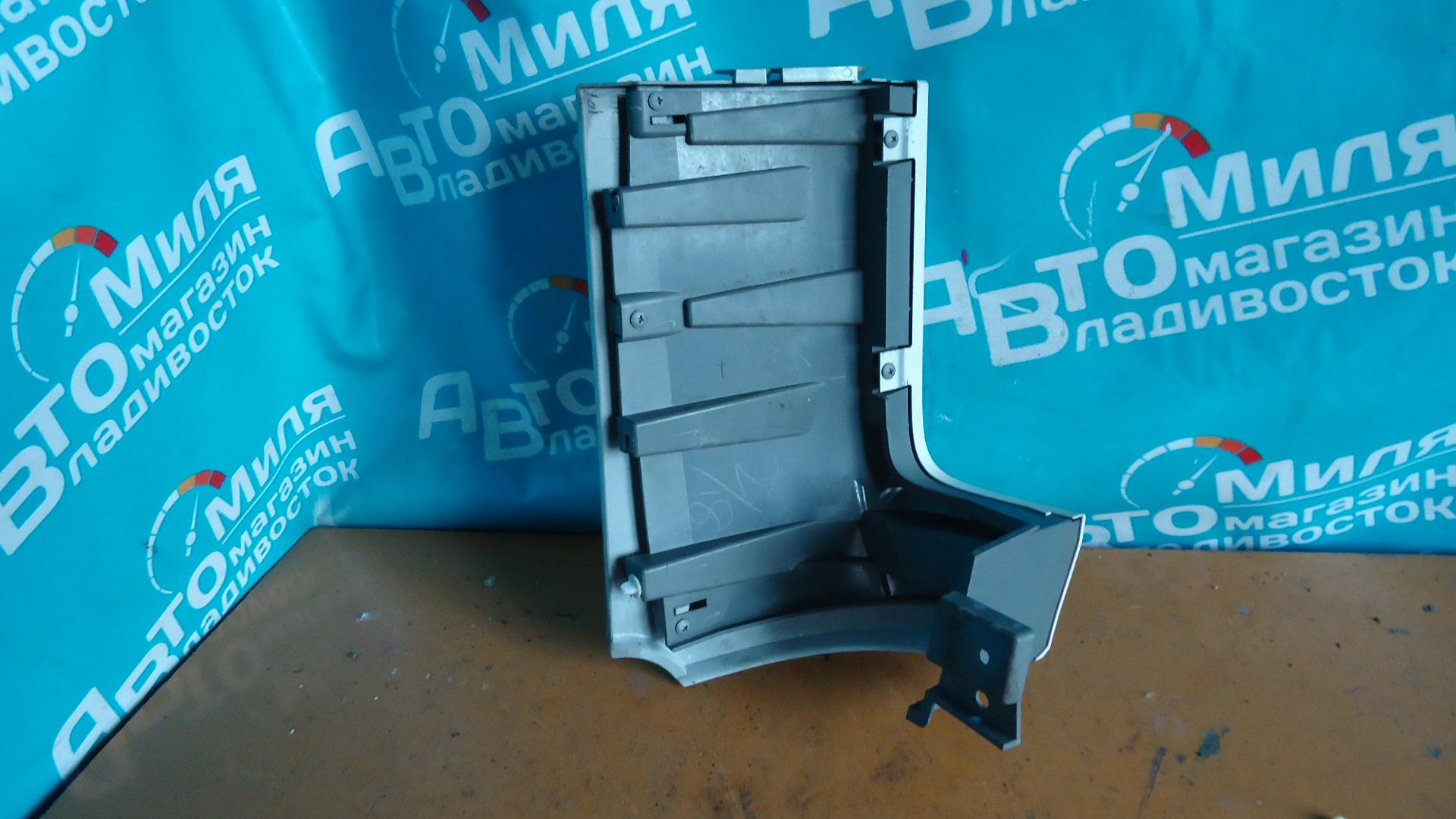 Планка под стоп левая NISSAN ELGRAND TE52, PE52, PNE52, TNE52 2 ракурс