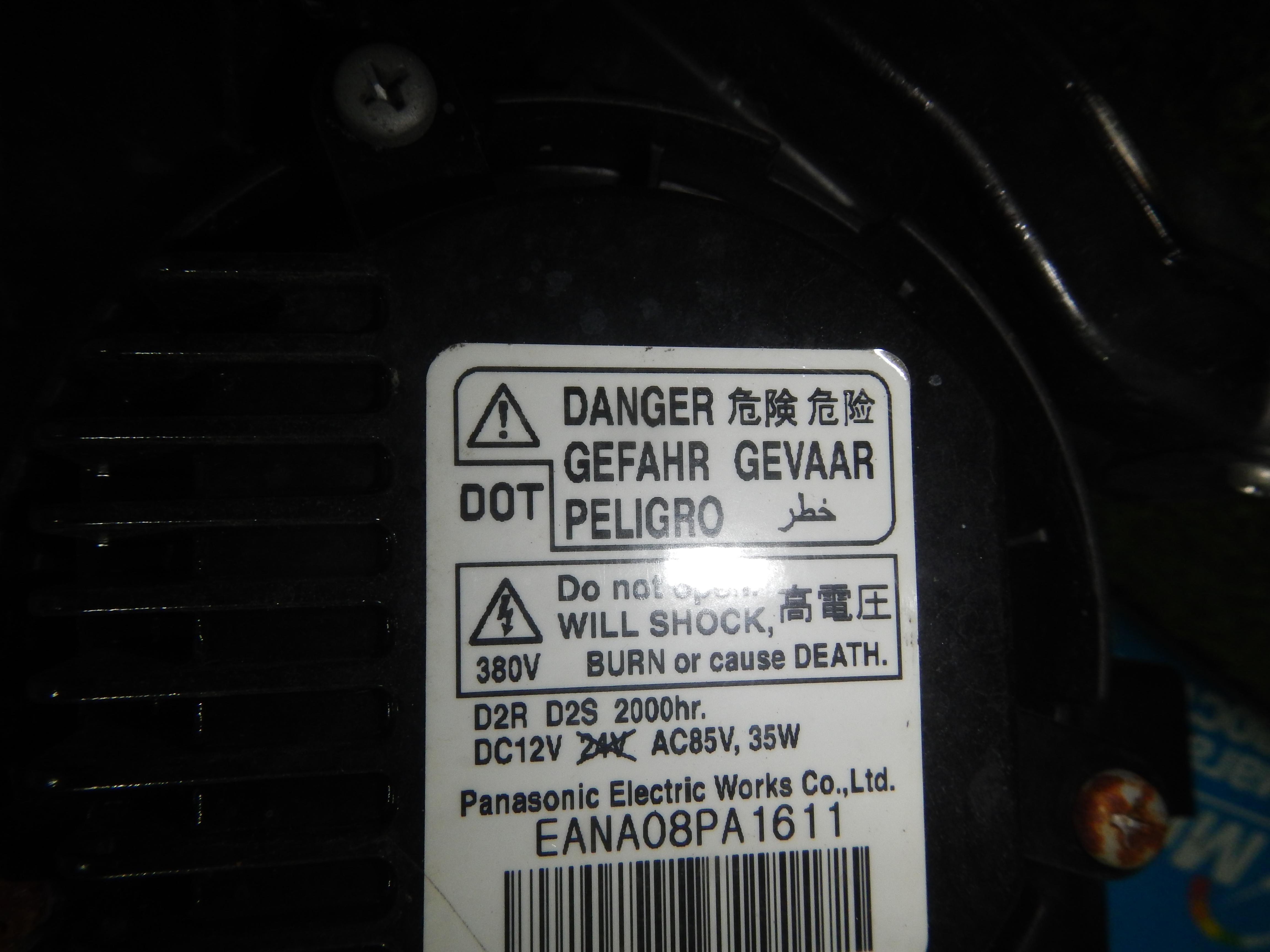 Фара левая NISSAN ELGRAND TE52, PE52, PNE52, TNE52 100-23008, XENON 5 ракурс