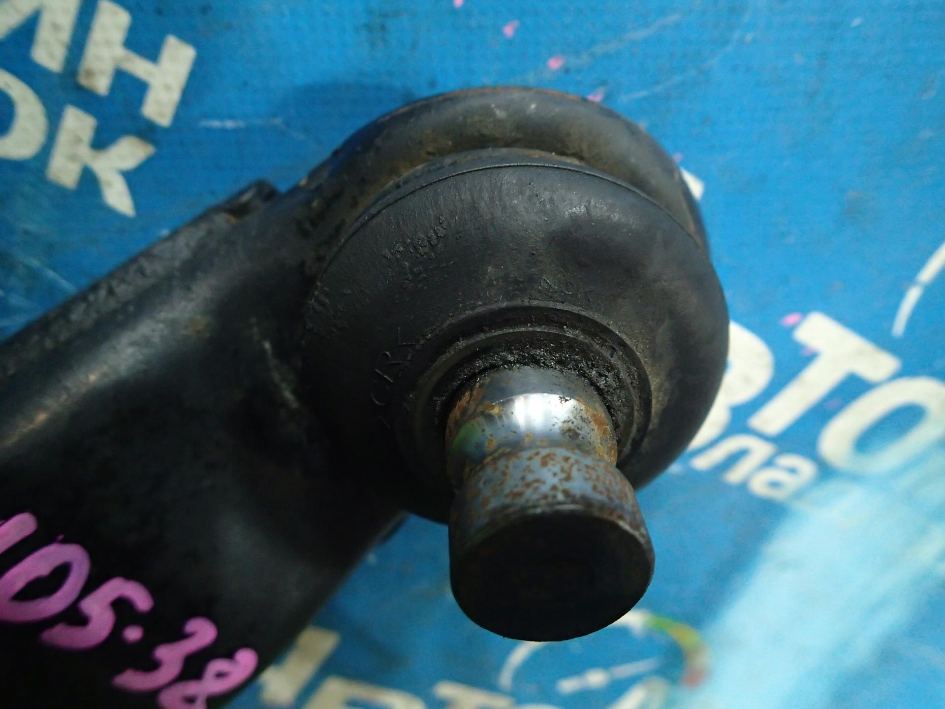 Рычаг левый передний нижний MITSUBISHI GRANDIS NA4W 4G69 2 ракурс