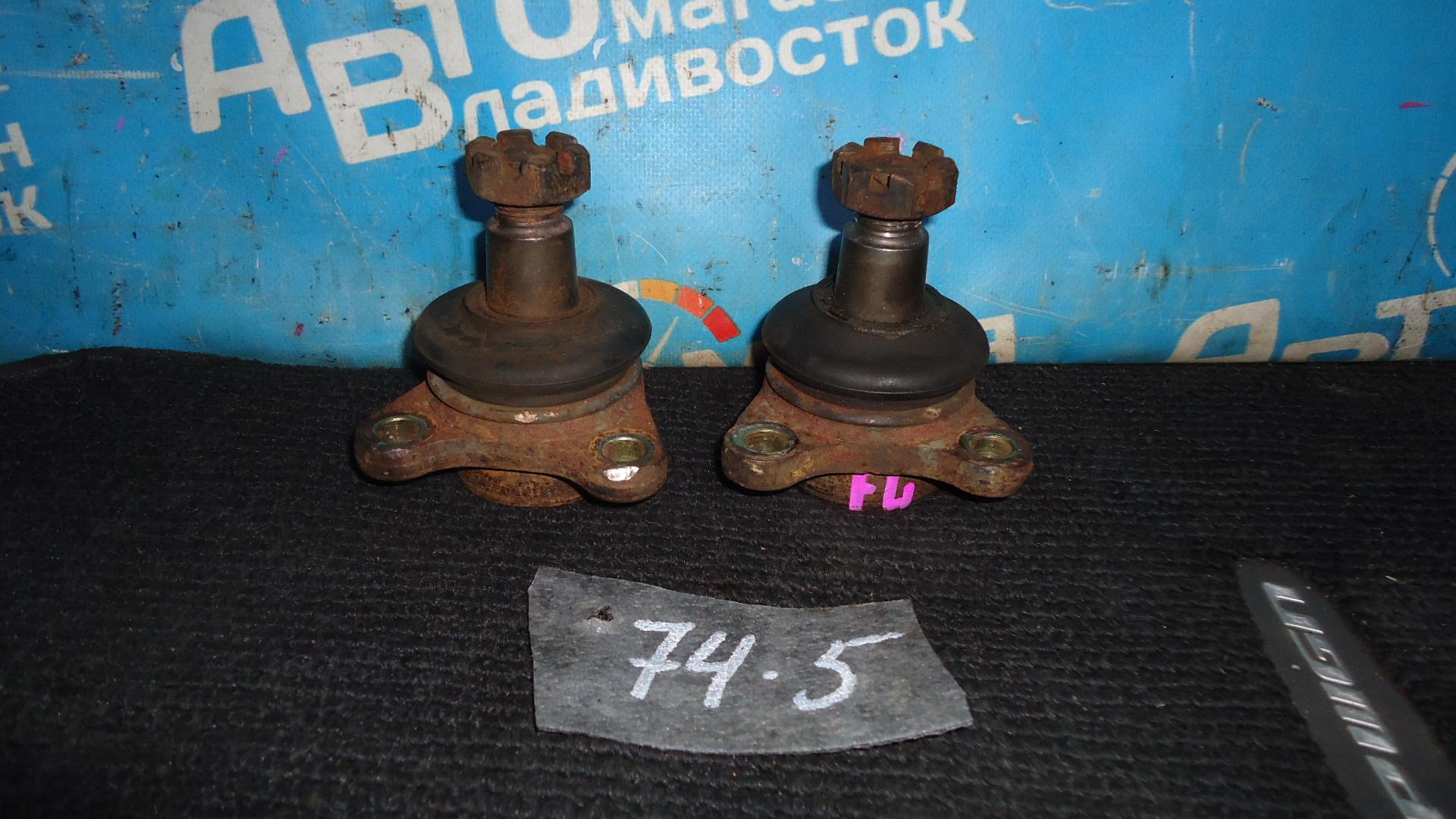 Шаровая опора передняя нижняя  MITSUBISHI CANTER FD70AB 4M40 1 ракурс