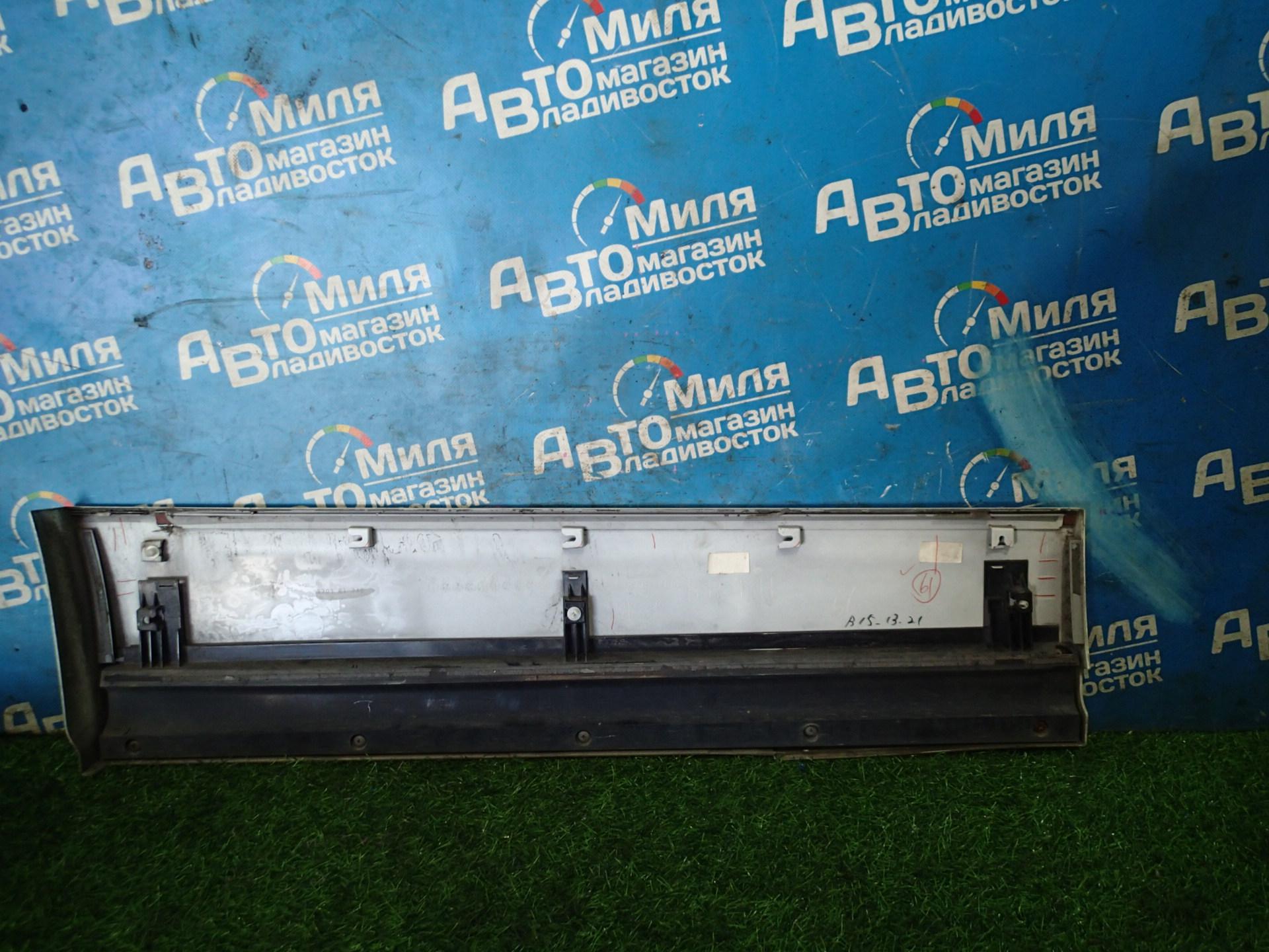 Накладка на дверь левая задняя NISSAN ELGRAND TE52, PE52, PNE52, TNE52 82871-1JB0A 5 ракурс