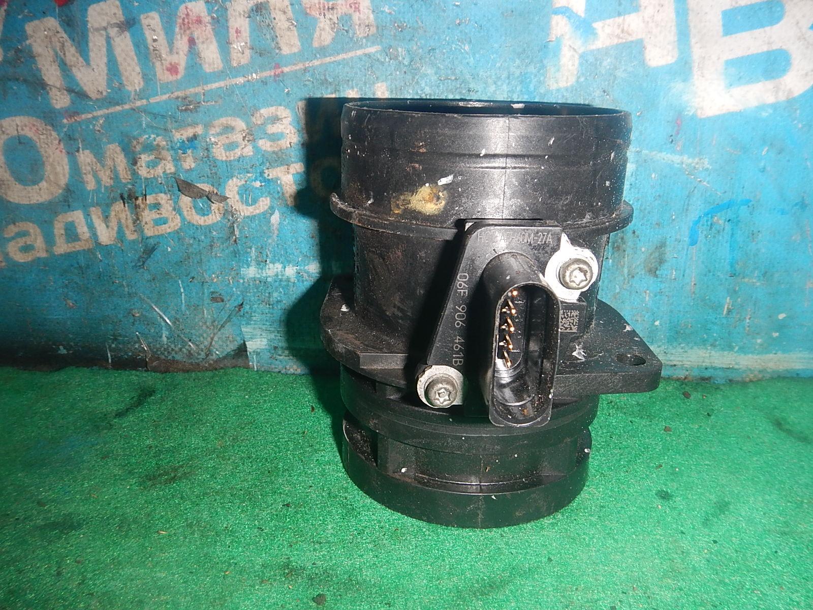 Датчик расхода воздуха AUDI A4 8K5 CDHB 06F906461B 2 ракурс
