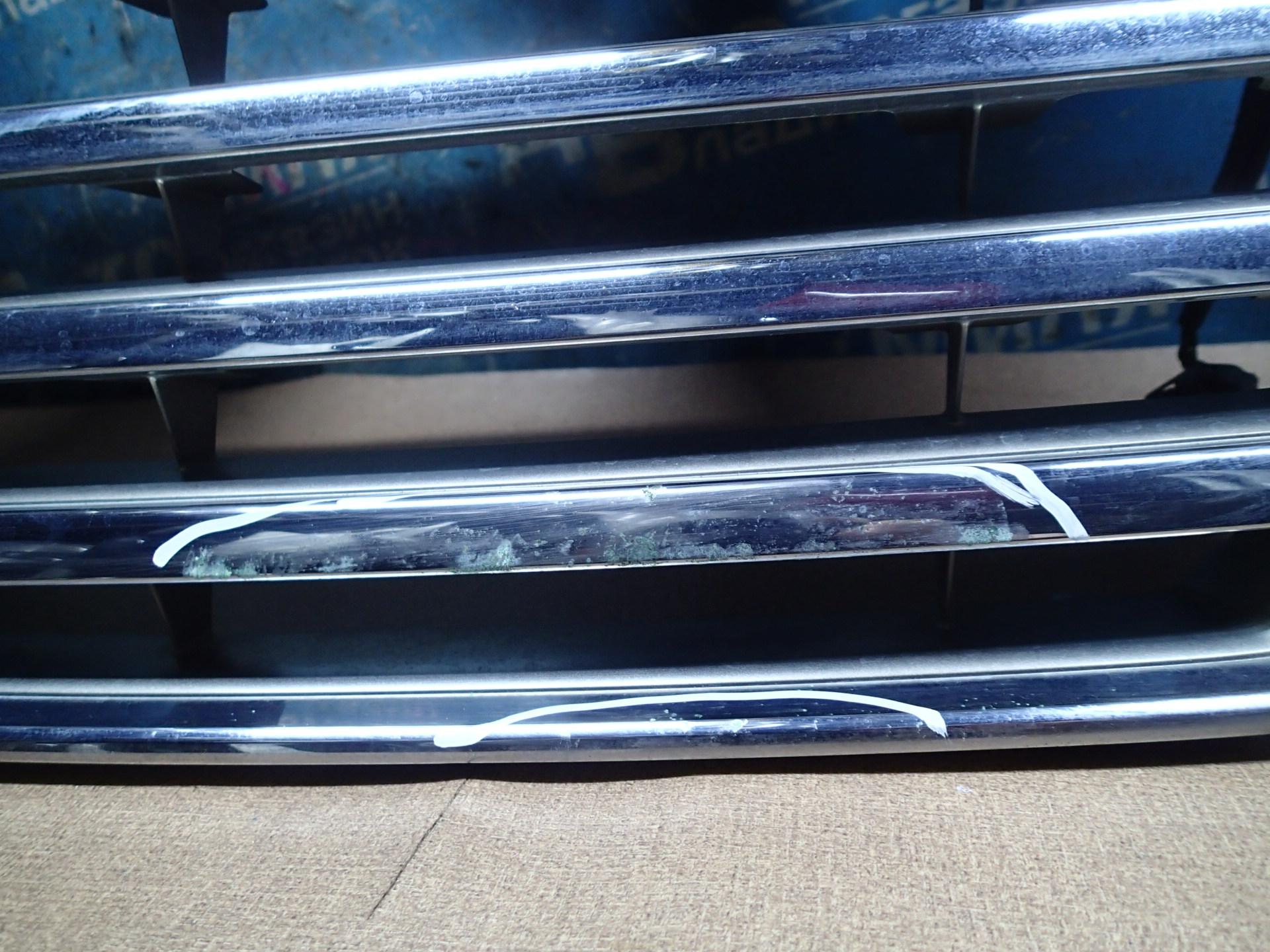 Решетка радиатора NISSAN ELGRAND TE52, PE52, PNE52, TNE52 2 ракурс