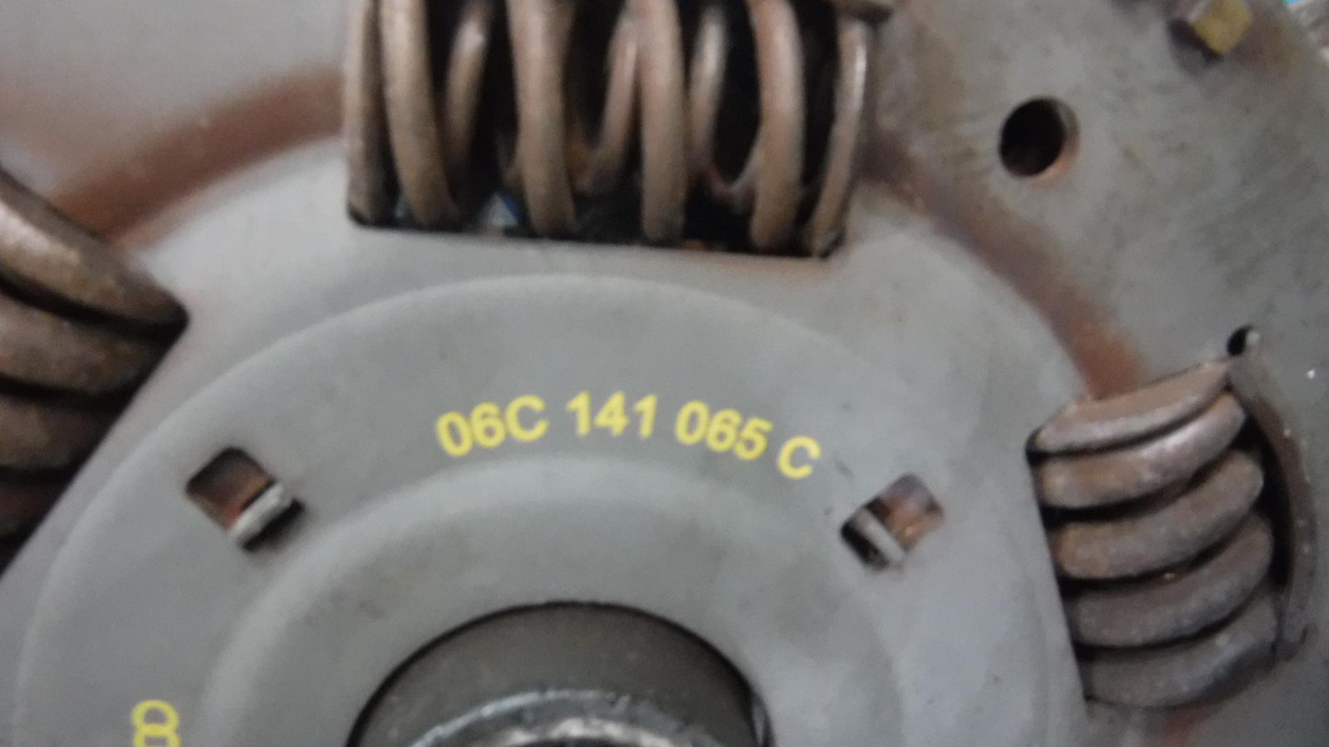 Диск сцепления AUDI A6 4F2 BDW 06C141065C 3 ракурс