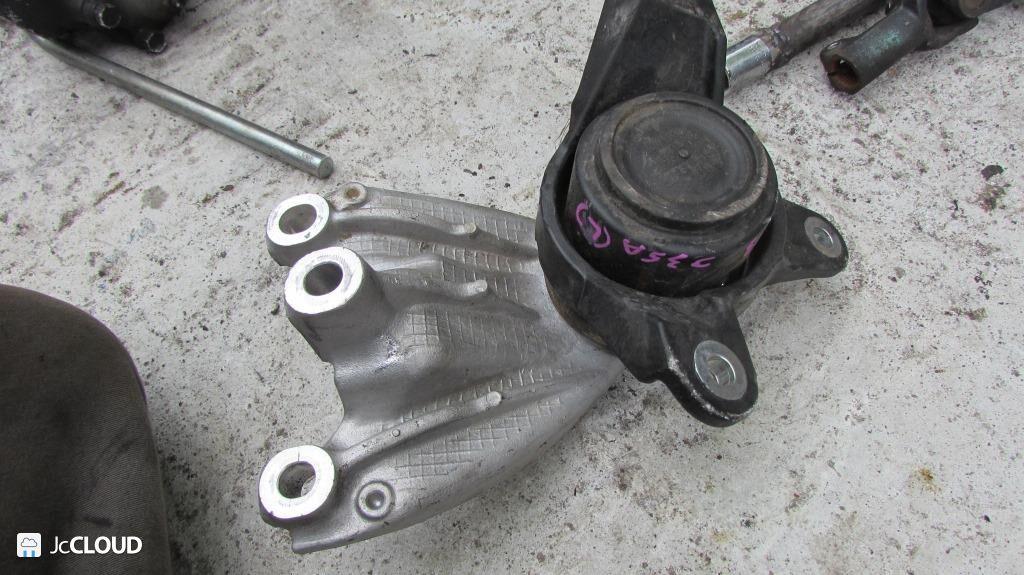 Подушка двигателя левая HONDA INSPIRE CP3 J35A - 3 ракурс