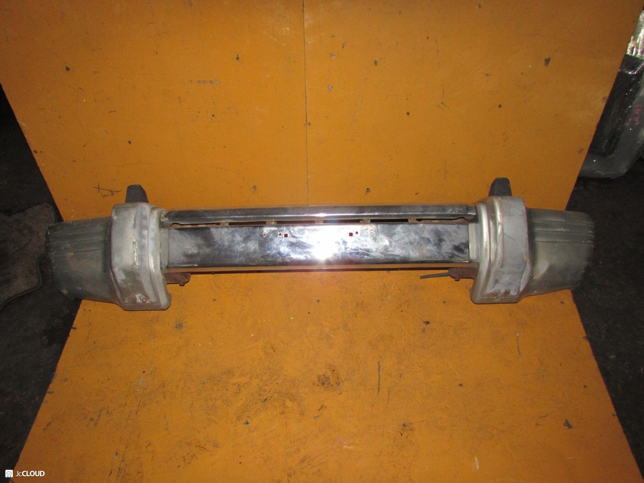 Бампер передний  MITSUBISHI PAJERO V21W, V26W, V25W, V46W, V45W 1 ракурс