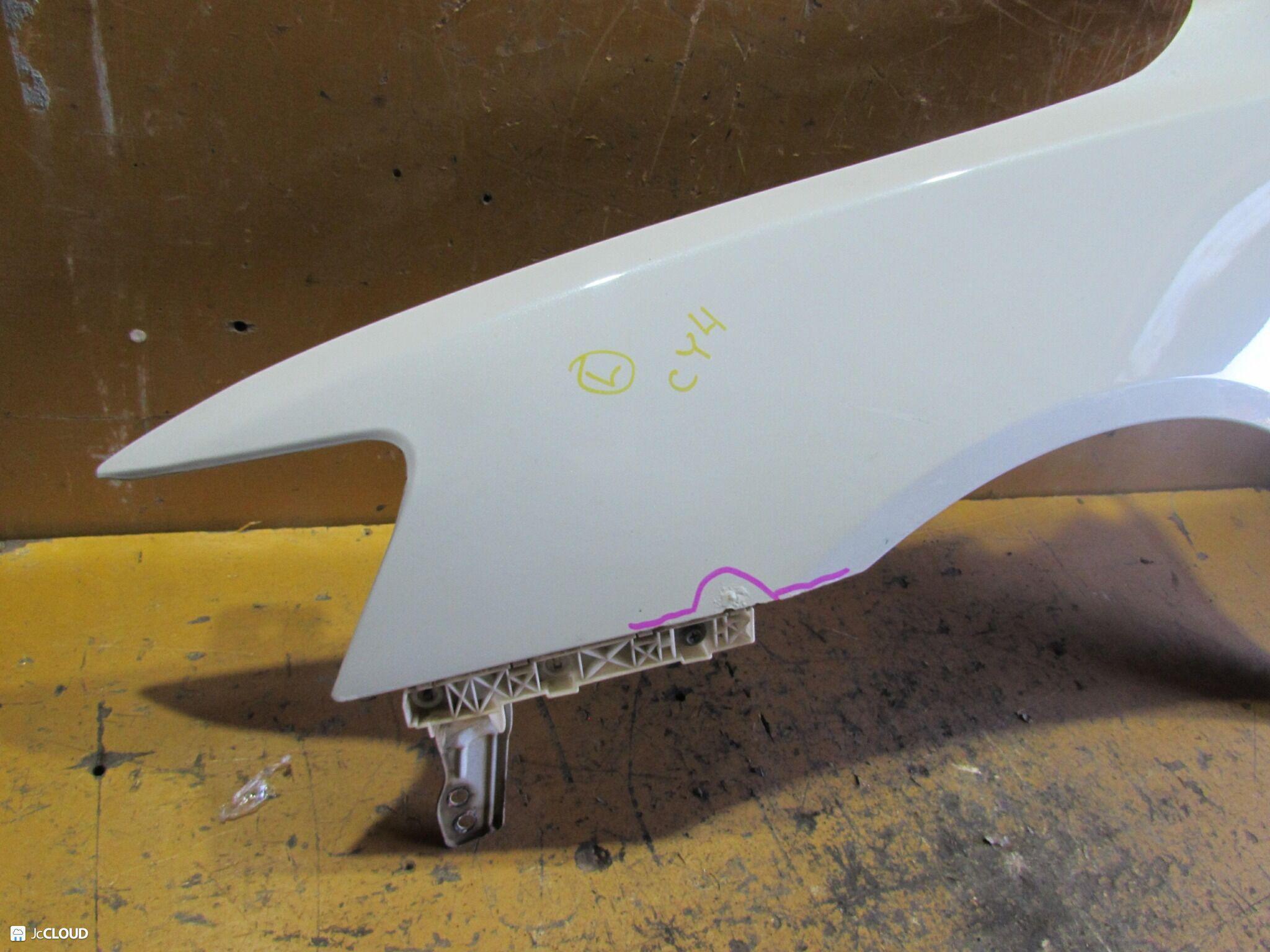 Крыло левое переднее MITSUBISHI GALANT FORTIS CY4A, CX3A, CY2A, CY1A, CX1A, CX2A, CY8A, CX8A, CY9A, CX9A, CX5A, CY5A, CX6A, CX4A, CY3A, CY6A 4B10, 4B11, 4J10 2 ракурс