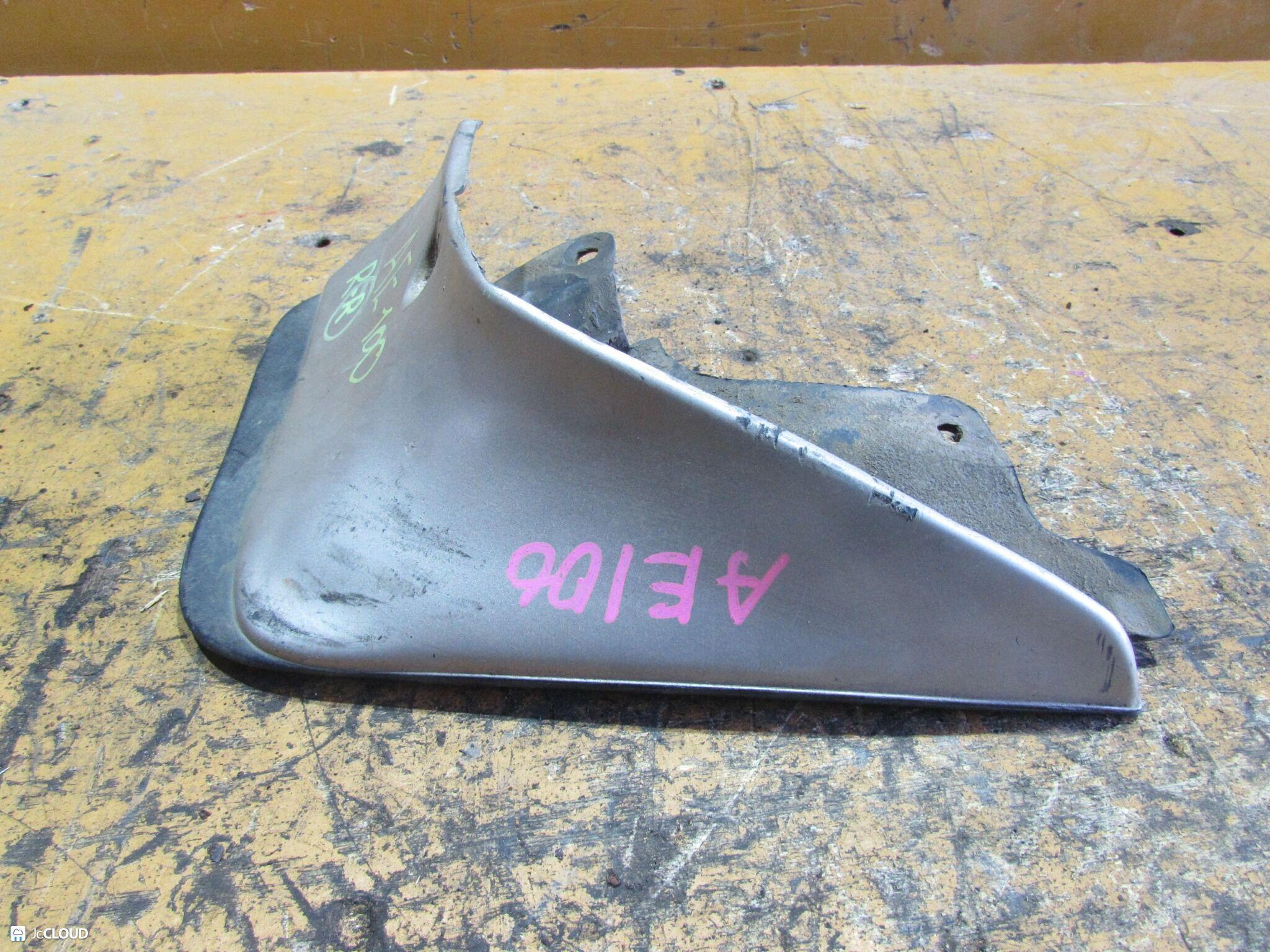 Брызговик правый задний TOYOTA SPRINTER AE100, AE101, AE102, AE104, AE109, CE100, CE104, CE105, CE109, EE101, EE102, EE103, EE106, EE107 2 ракурс