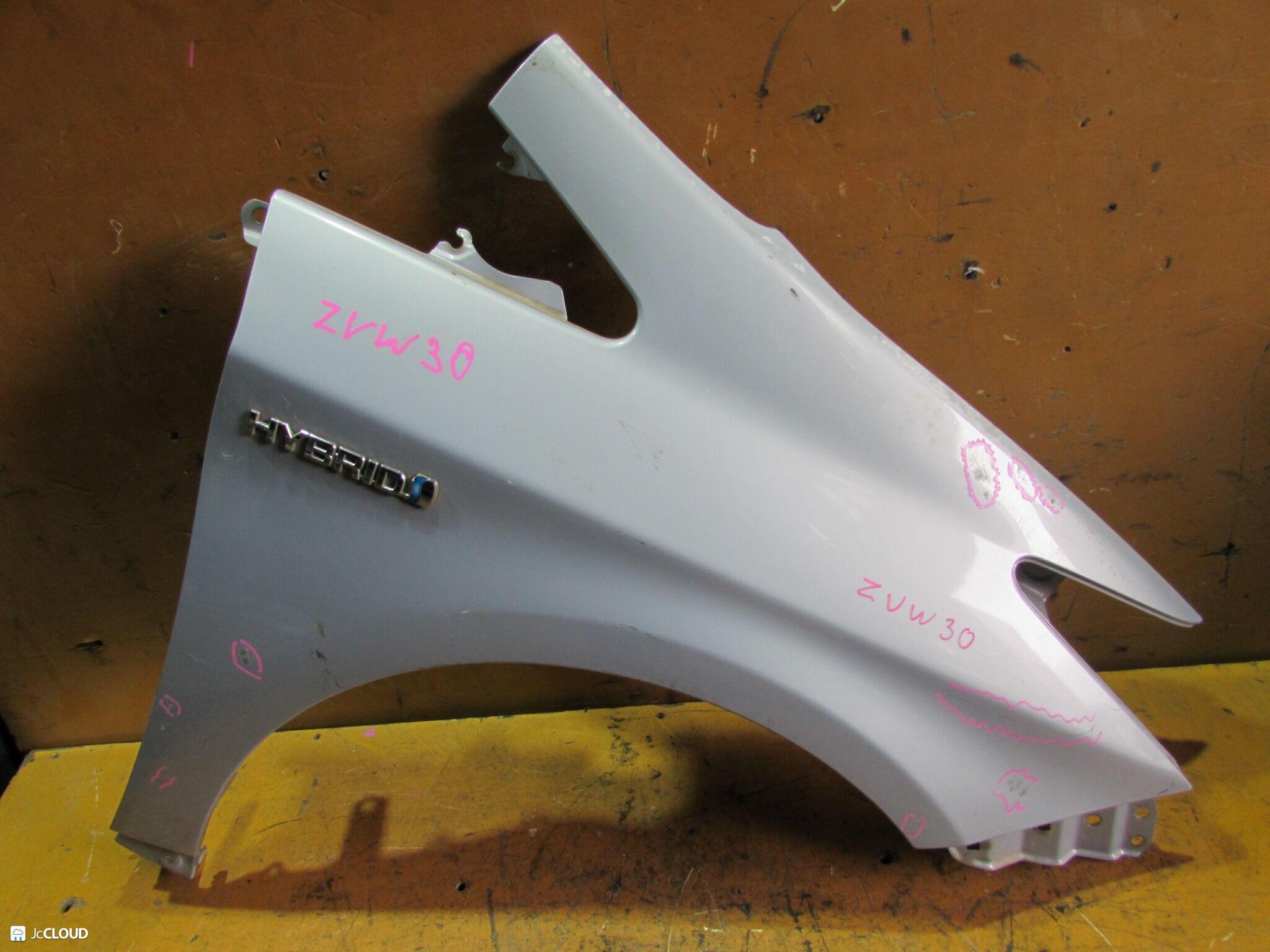 Крыло правое переднее  TOYOTA PRIUS ZVW30, ZVW30L, ZVW35 2ZR-FXE ,5380147050 ,5380147050 1 ракурс