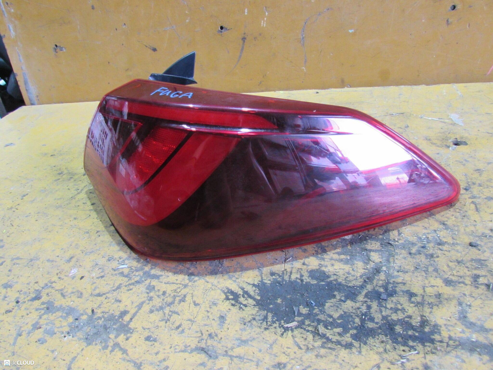 Стоп-сигнал правый задний NISSAN FUGA HY51, KNY51, KY51, Y51 VQ35HR, VQ37VHR, VQ25HR W2328 3 ракурс Стоп-сигнал правый задний NISSAN FUGA HY51, KNY51, KY51, Y51 VQ35HR, VQ37VHR, VQ25HR W2328 3 ракурс