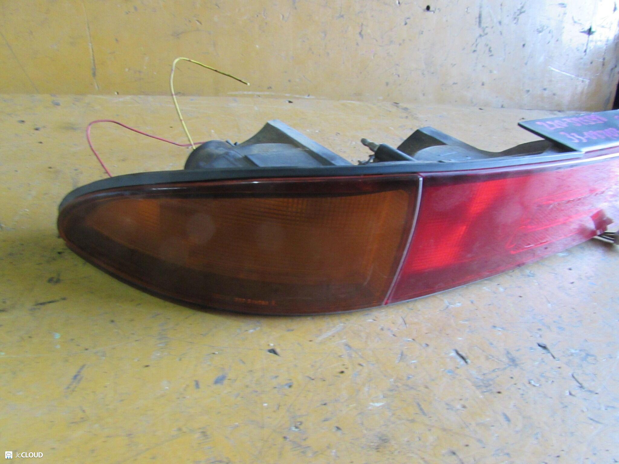 Стоп-сигнал левый задний MITSUBISHI GTO Z15A, Z16A 22037598, 33-08703 2 ракурс