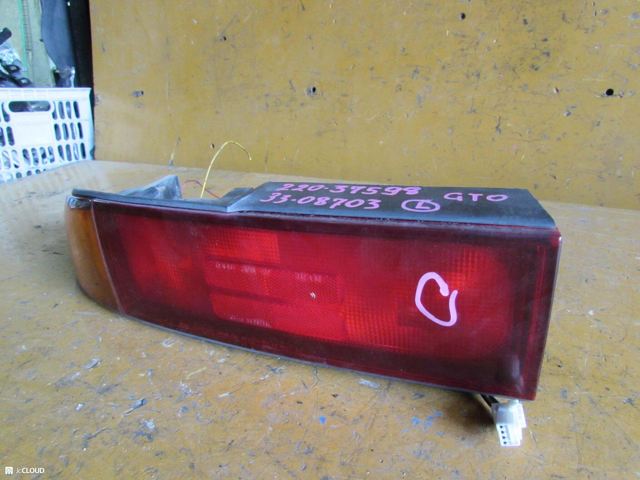 Стоп-сигнал левый задний MITSUBISHI GTO Z15A, Z16A 22037598, 33-08703 3 ракурс