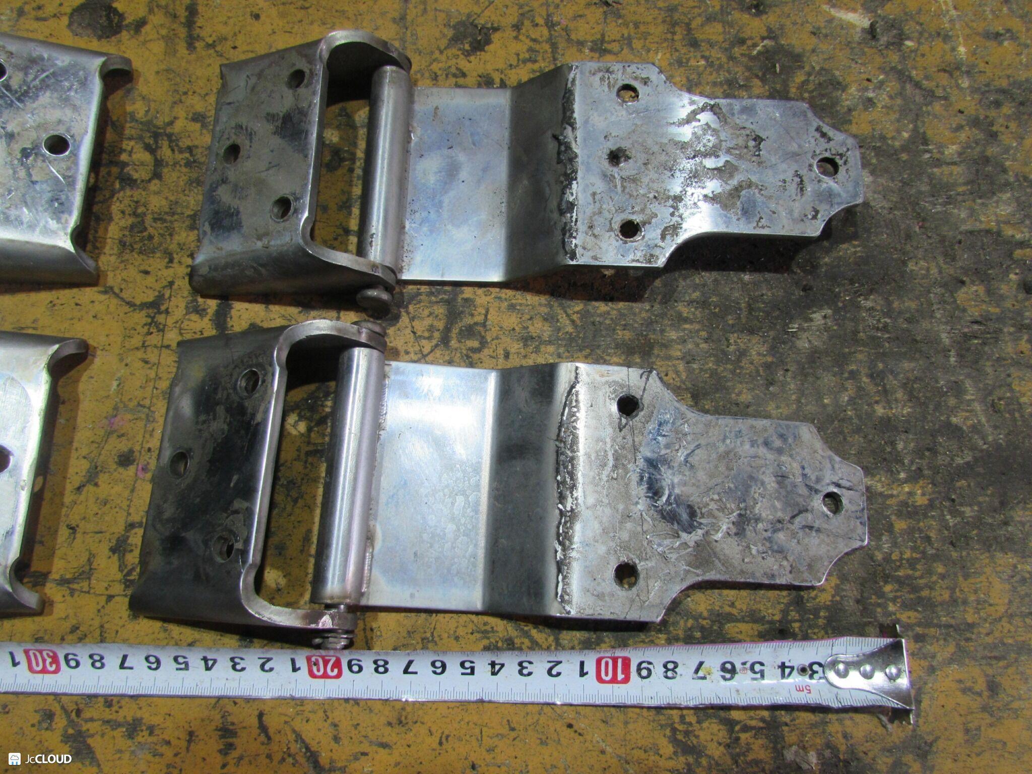 Петля дверная ISUZU, NISSAN, MITSUBISHI, HINO, TOYOTA ELF, ATLAS, CANTER, DYNA, TOYOACE, DUTRO NKR66, NPR75, NKR81, AKR81, NPR81, P8F23, H2F23, H4F23, R8F23, FE70, FD501B, FD50AB, FE82DG, FE82EE, XZU306, XZU307, XZU308, XZU320, XZU330, XZU337, XZU340